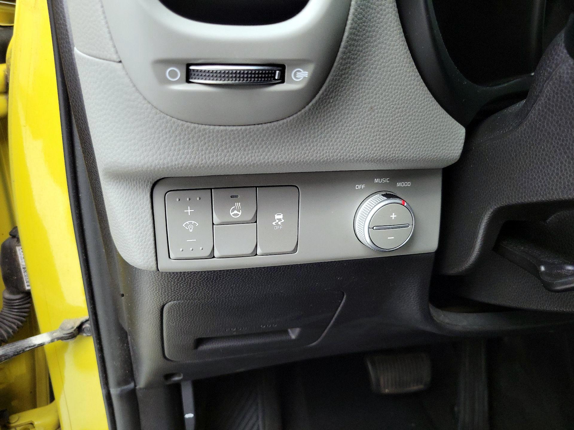 Thumbnail: 2014 Kia Soul - 13