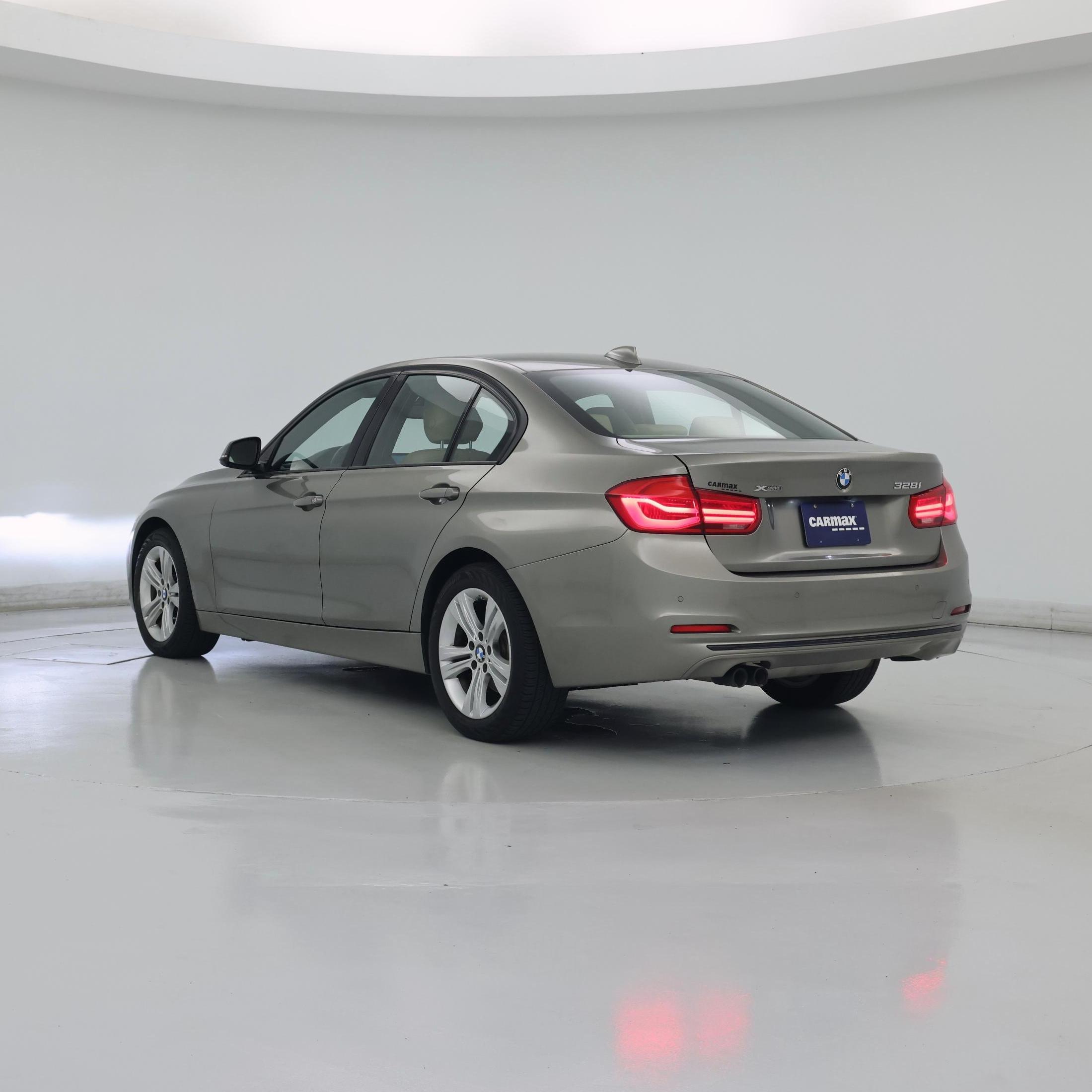 Thumbnail: 2016 BMW 3 Series - 2