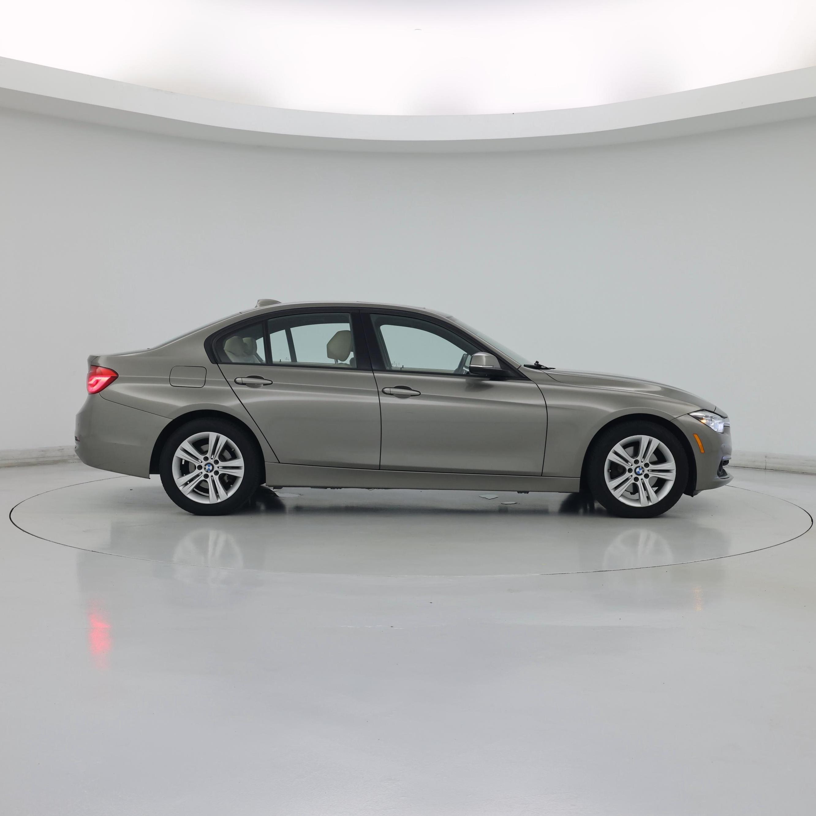 Thumbnail: 2016 BMW 3 Series - 7