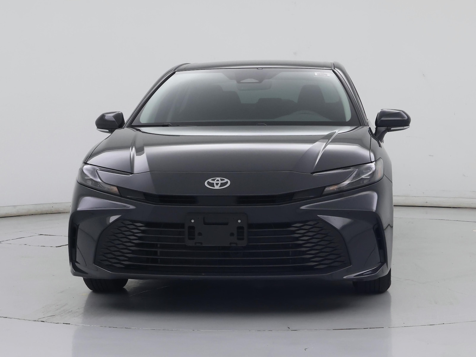 2026 Toyota Camry LE - Photo 6
