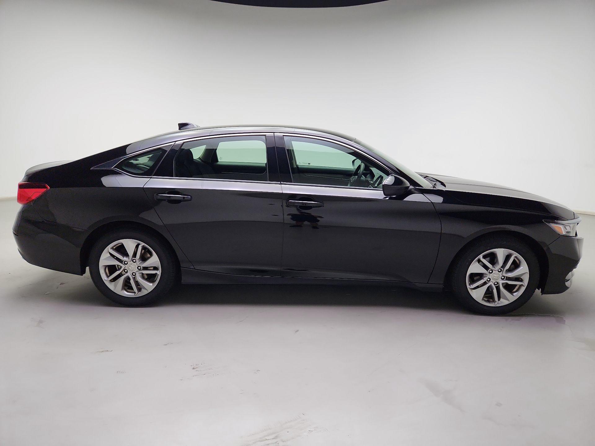 Thumbnail: 2018 Honda Accord - 4