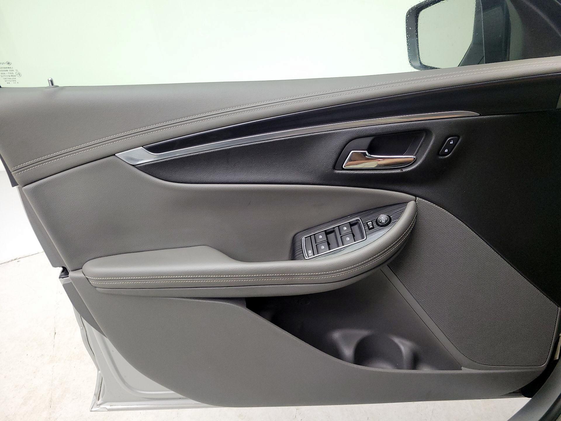Thumbnail: 2017 Chevrolet Impala - 12