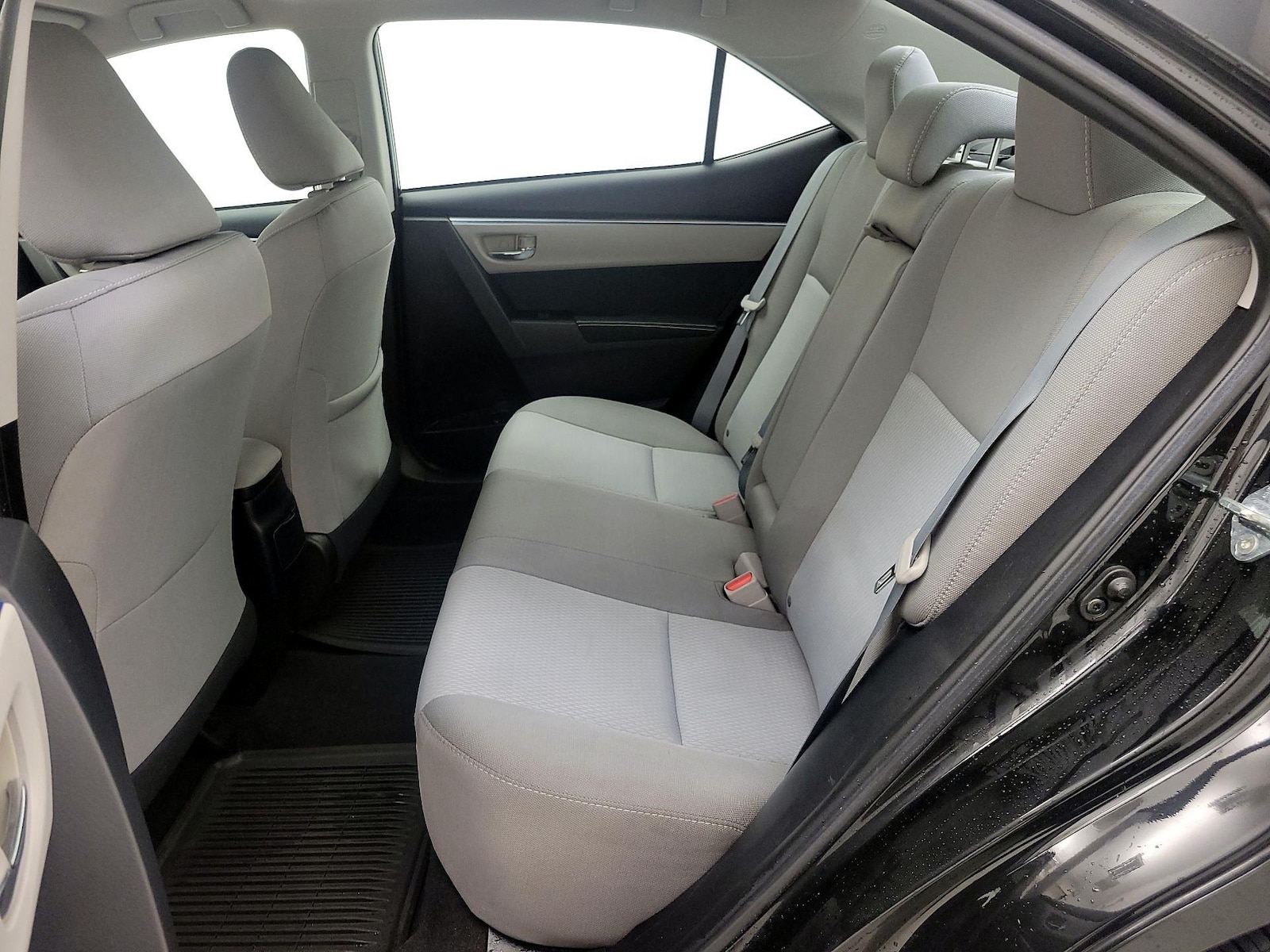 2016 Toyota Corolla LE - Photo 20