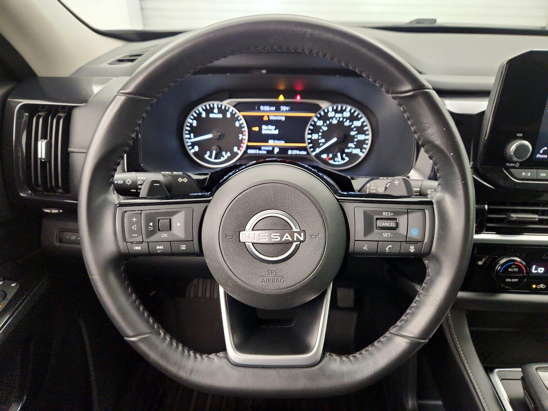 Thumbnail: 2022 Nissan Pathfinder - 10