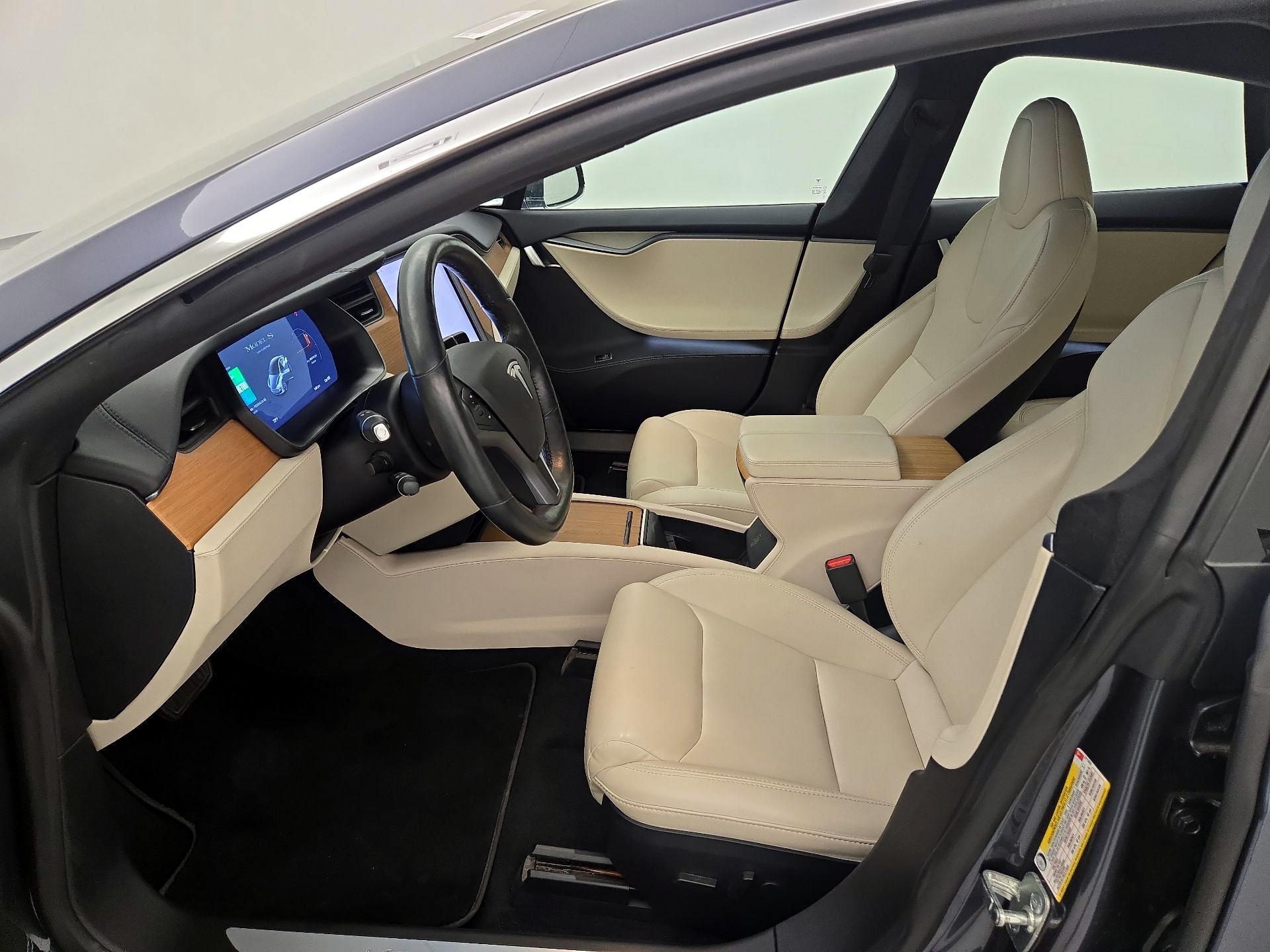 Thumbnail: 2020 Tesla Model S - 11