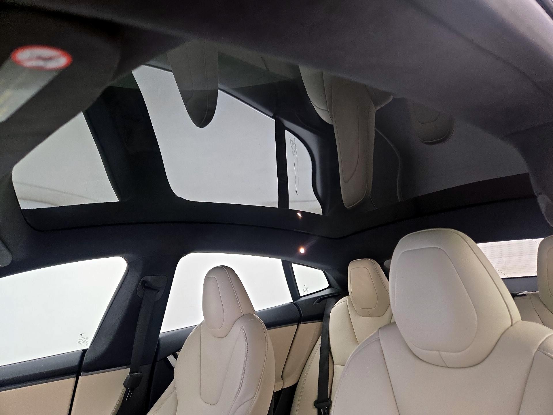 Thumbnail: 2020 Tesla Model S - 19