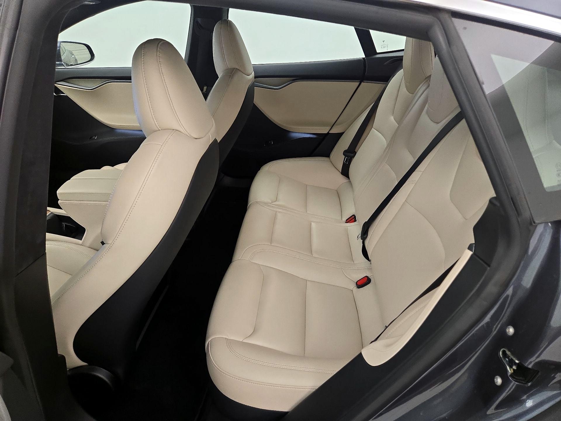 Thumbnail: 2020 Tesla Model S - 20