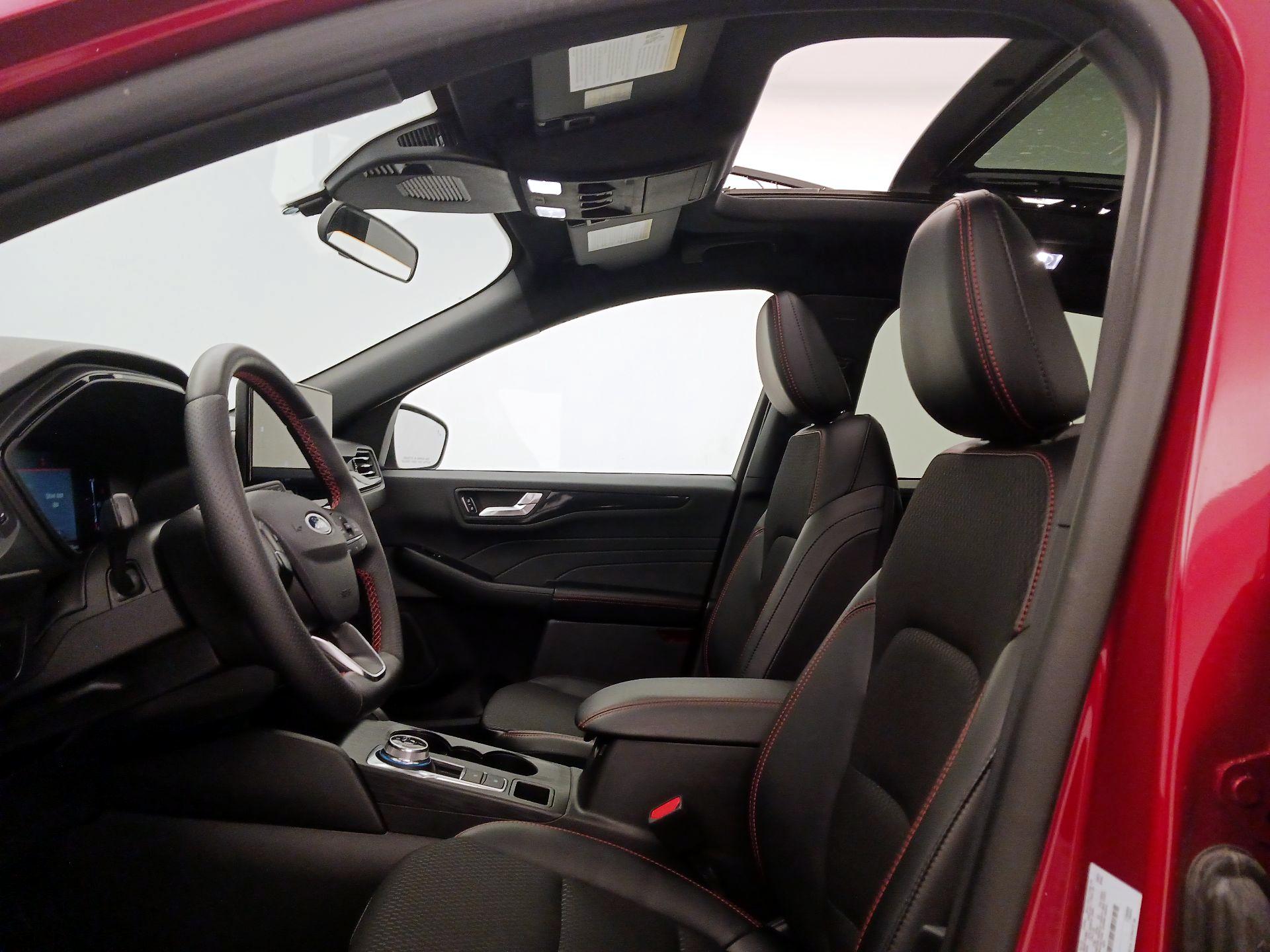 Thumbnail: 2025 Ford Escape - 20