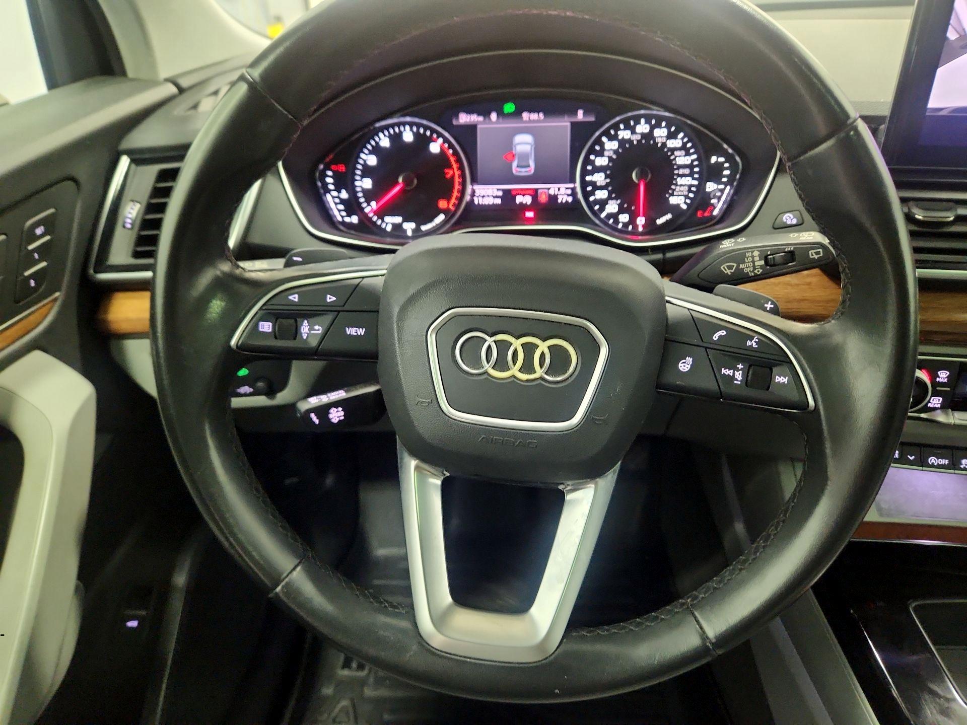 Thumbnail: 2022 Audi Q5 - 10
