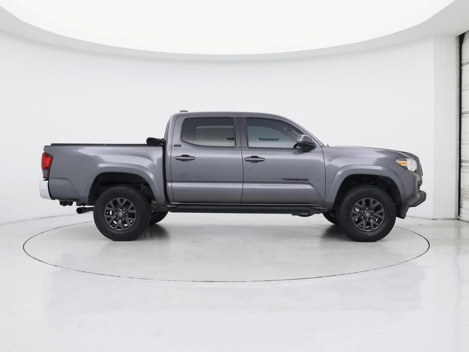 2021 Toyota Tacoma SR5 - Photo 8