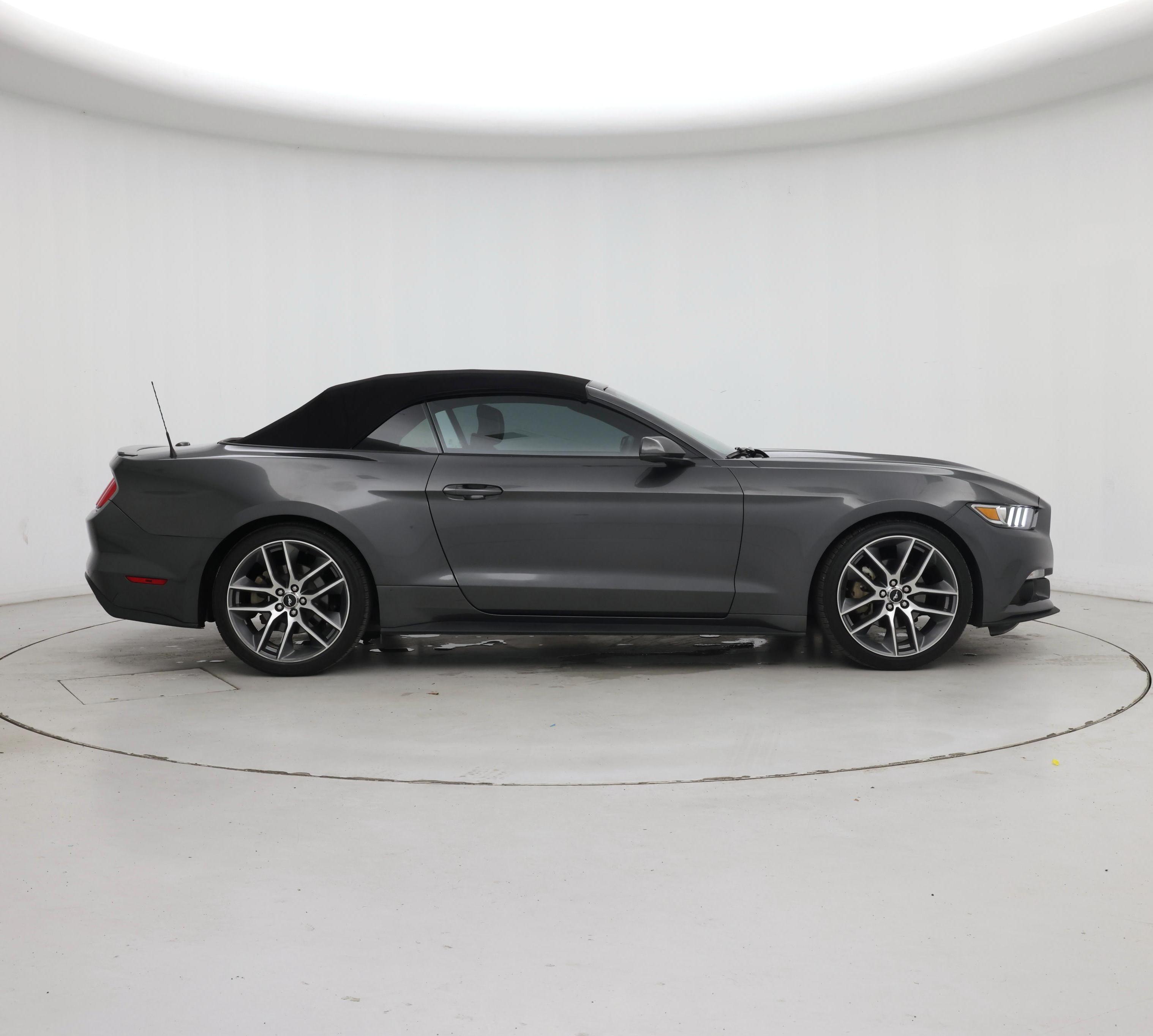 Thumbnail: 2017 Ford Mustang - 7