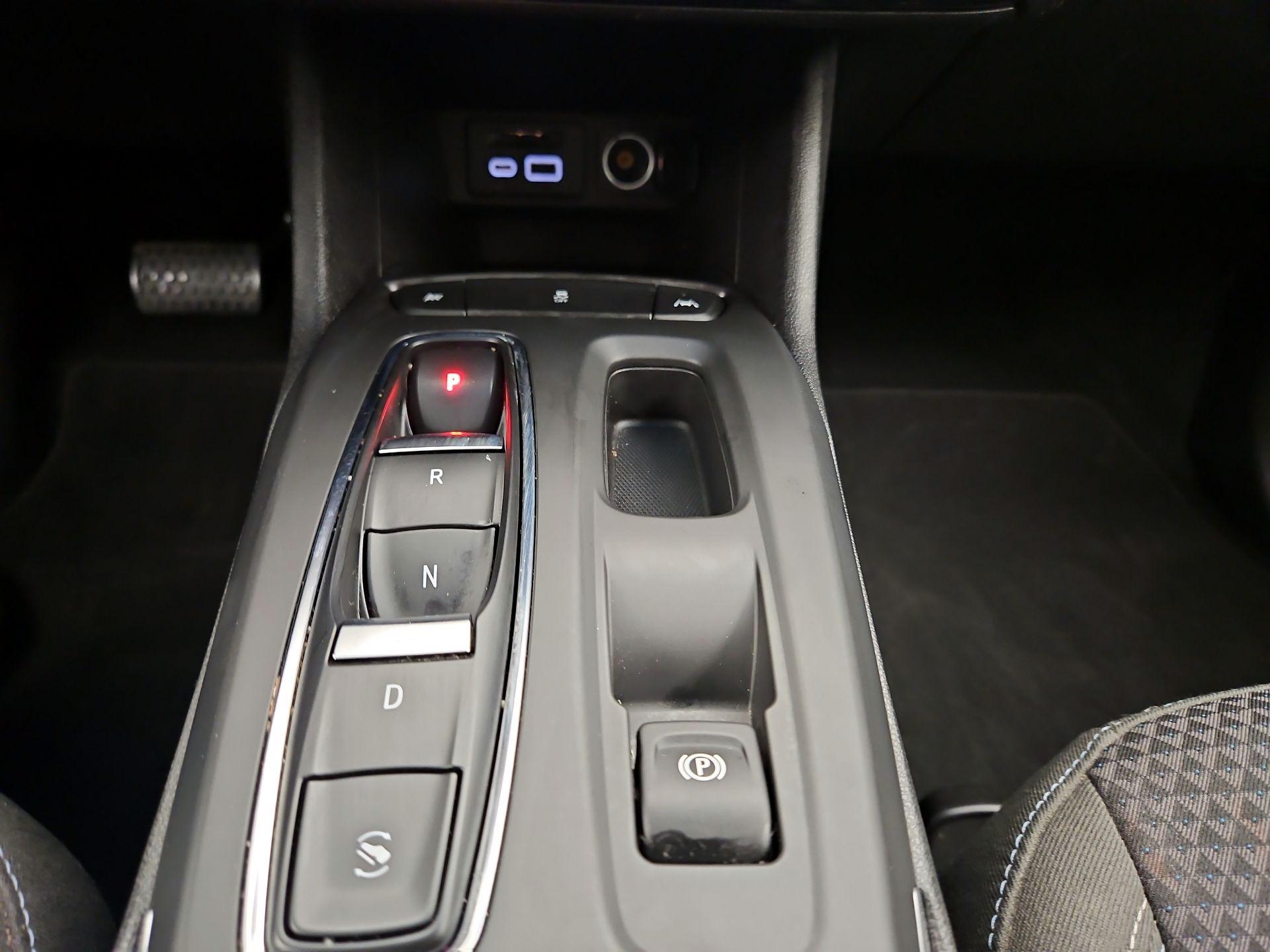 Thumbnail: 2023 Chevrolet Bolt EV - 17