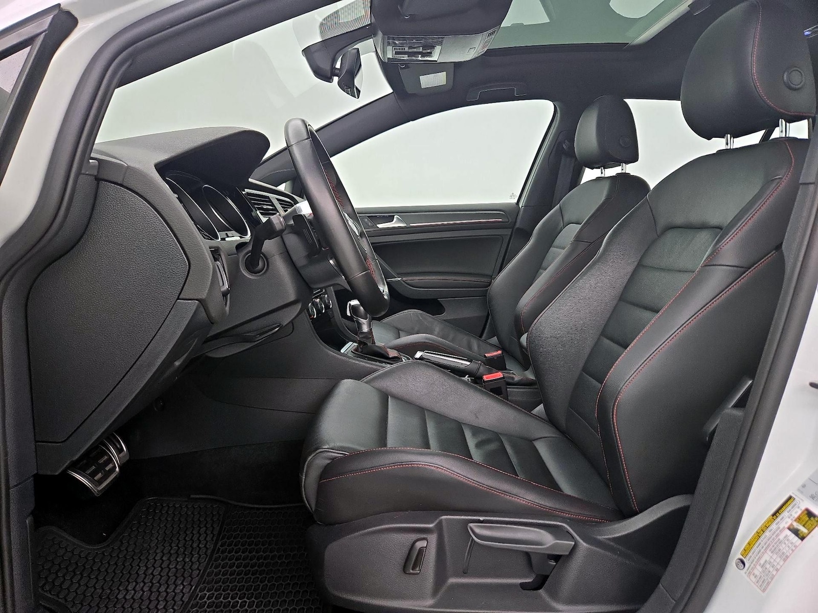 2019 Volkswagen Golf GTI SE - Photo 12