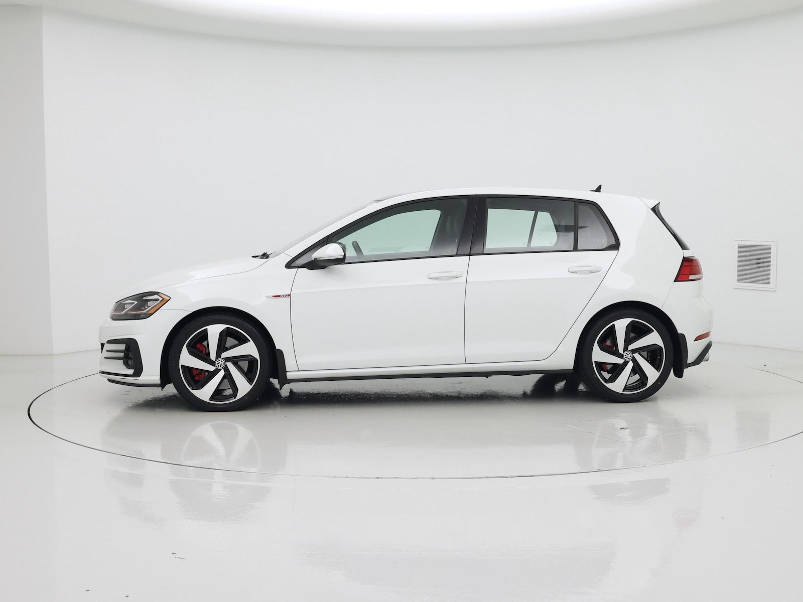 2019 Volkswagen Golf GTI SE - Photo 4