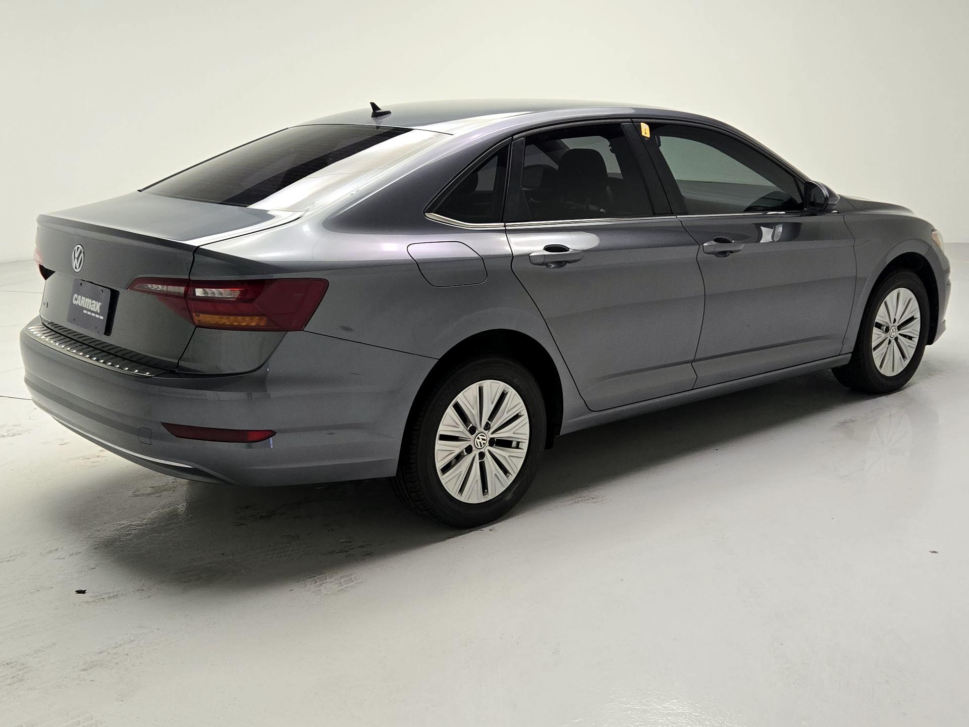 Thumbnail: 2019 Volkswagen Jetta - 5