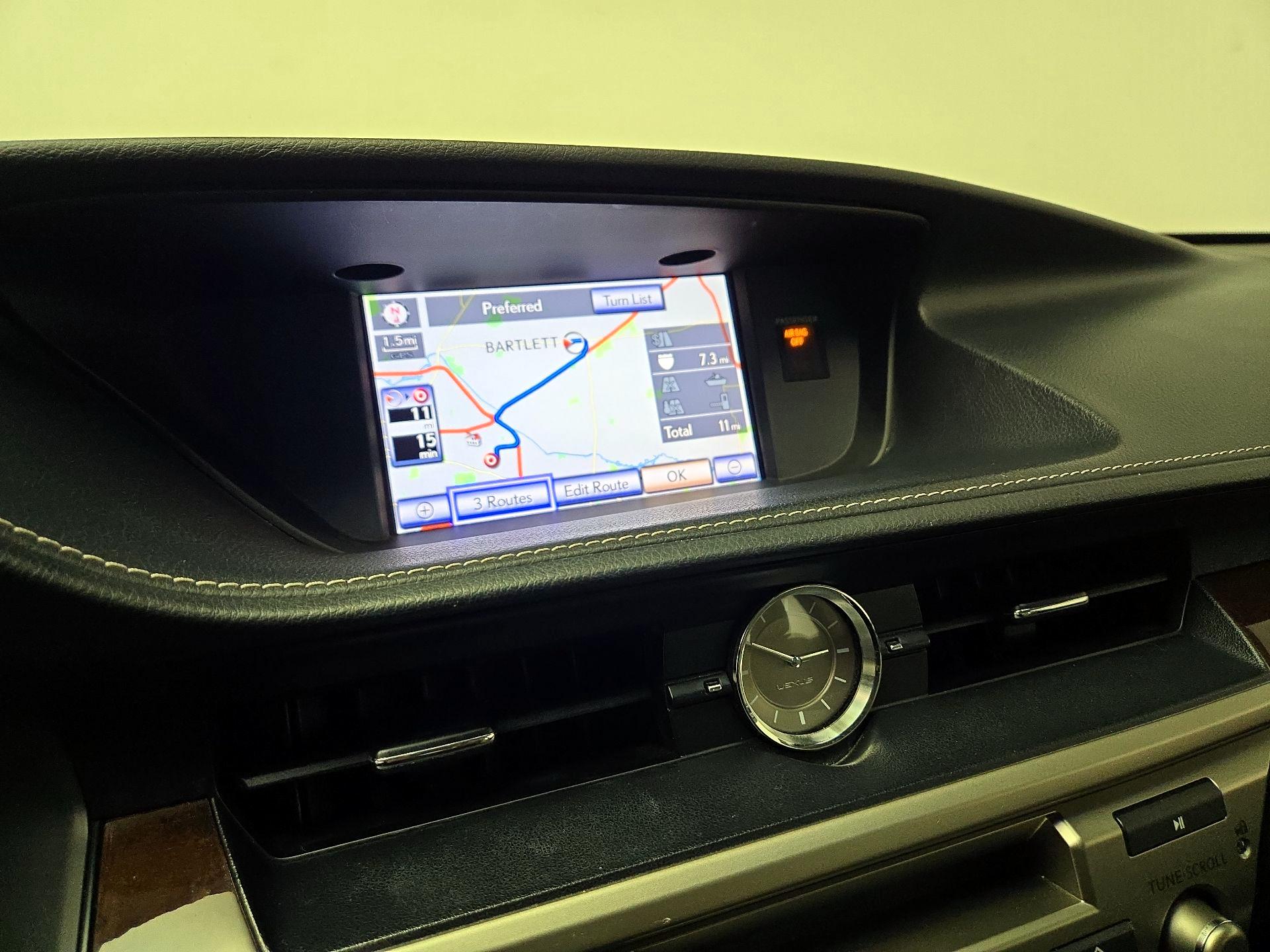 Thumbnail: 2014 Lexus ES - 14