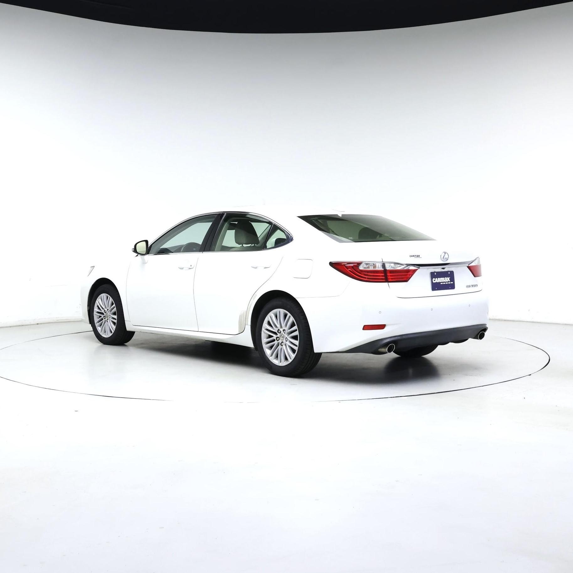 Thumbnail: 2014 Lexus ES - 2