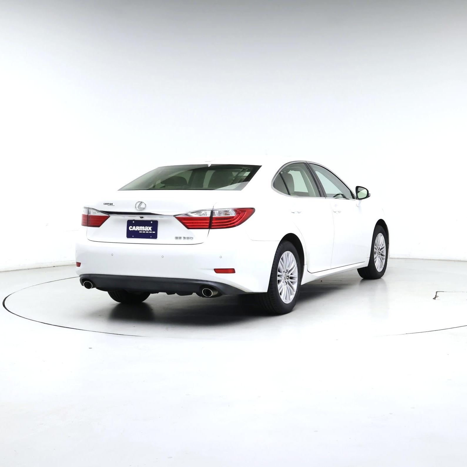 Thumbnail: 2014 Lexus ES - 8