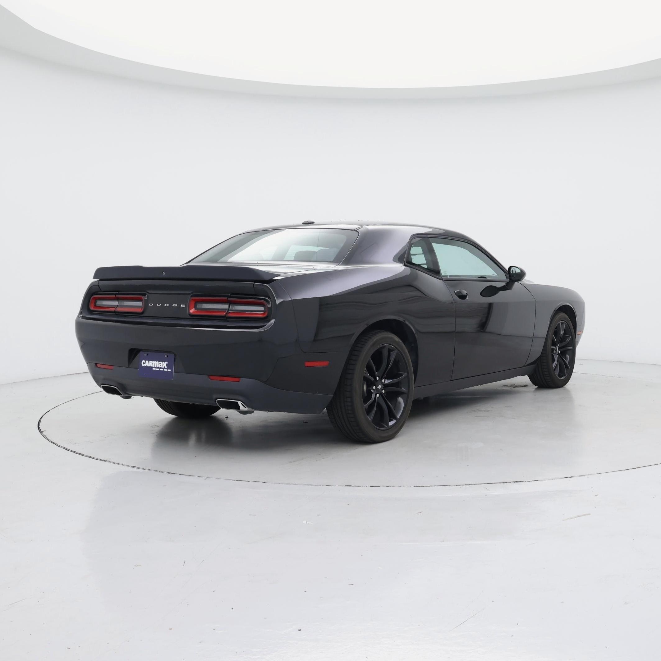 Thumbnail: 2017 Dodge Challenger - 8