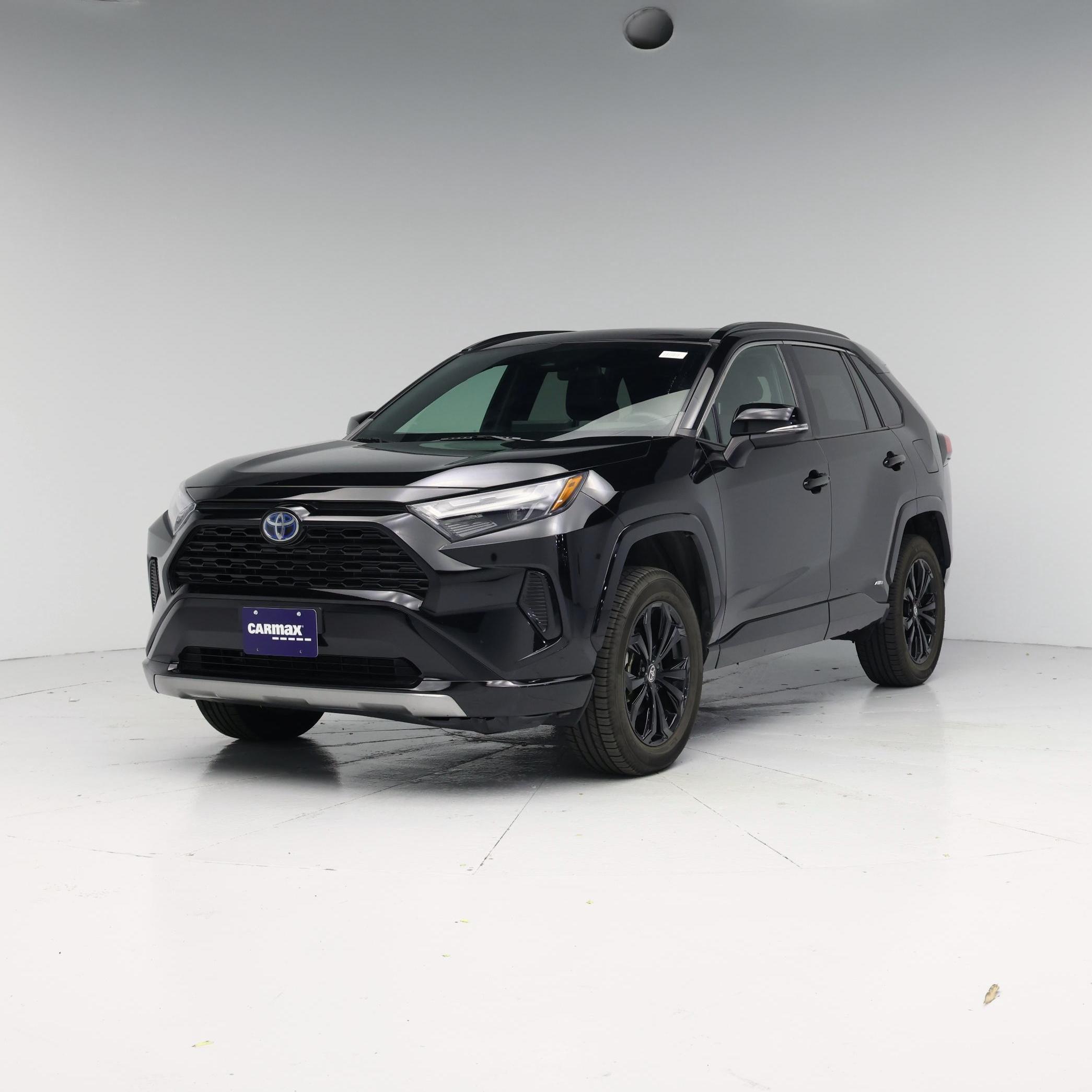 Thumbnail: 2022 Toyota RAV4 - 4