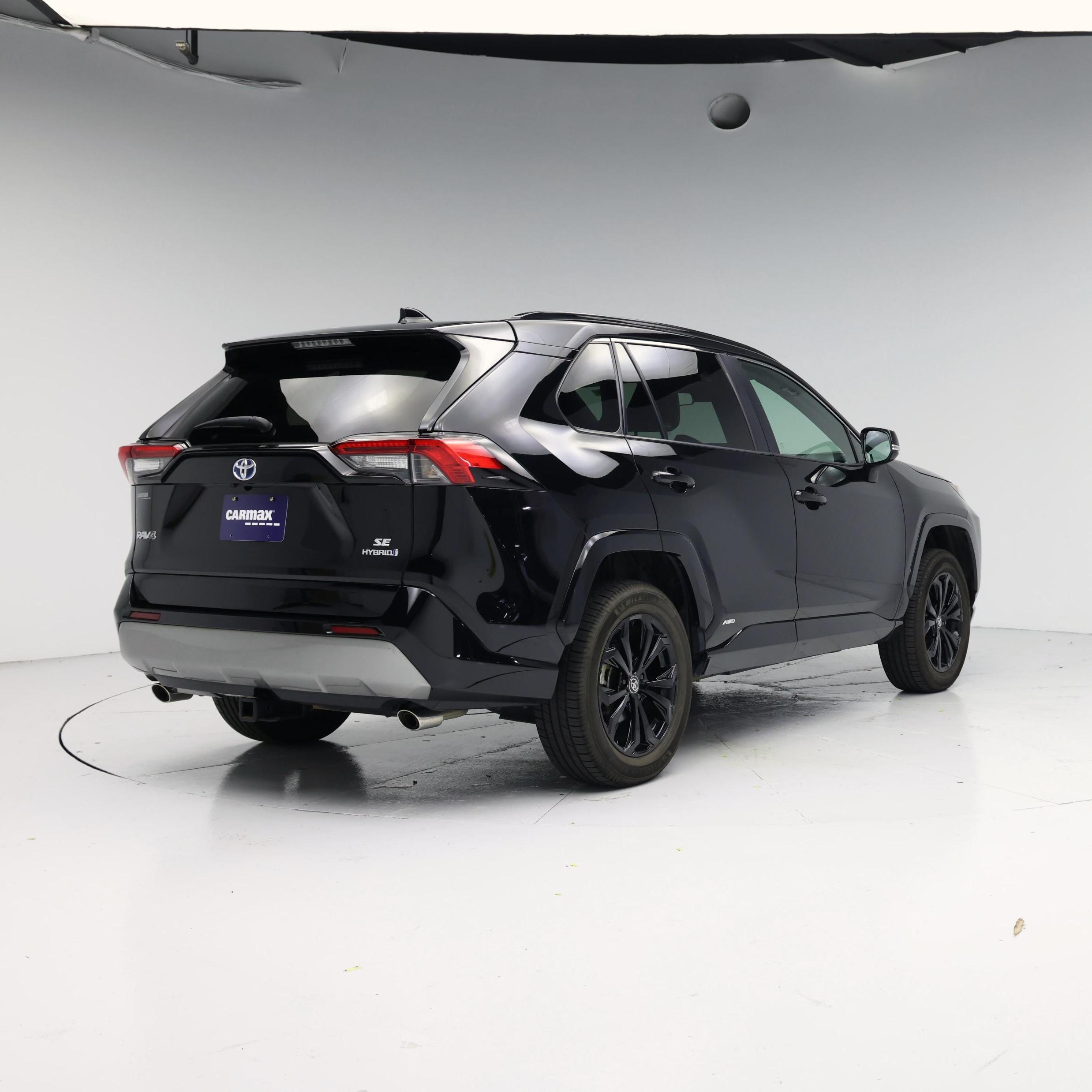 Thumbnail: 2022 Toyota RAV4 - 8