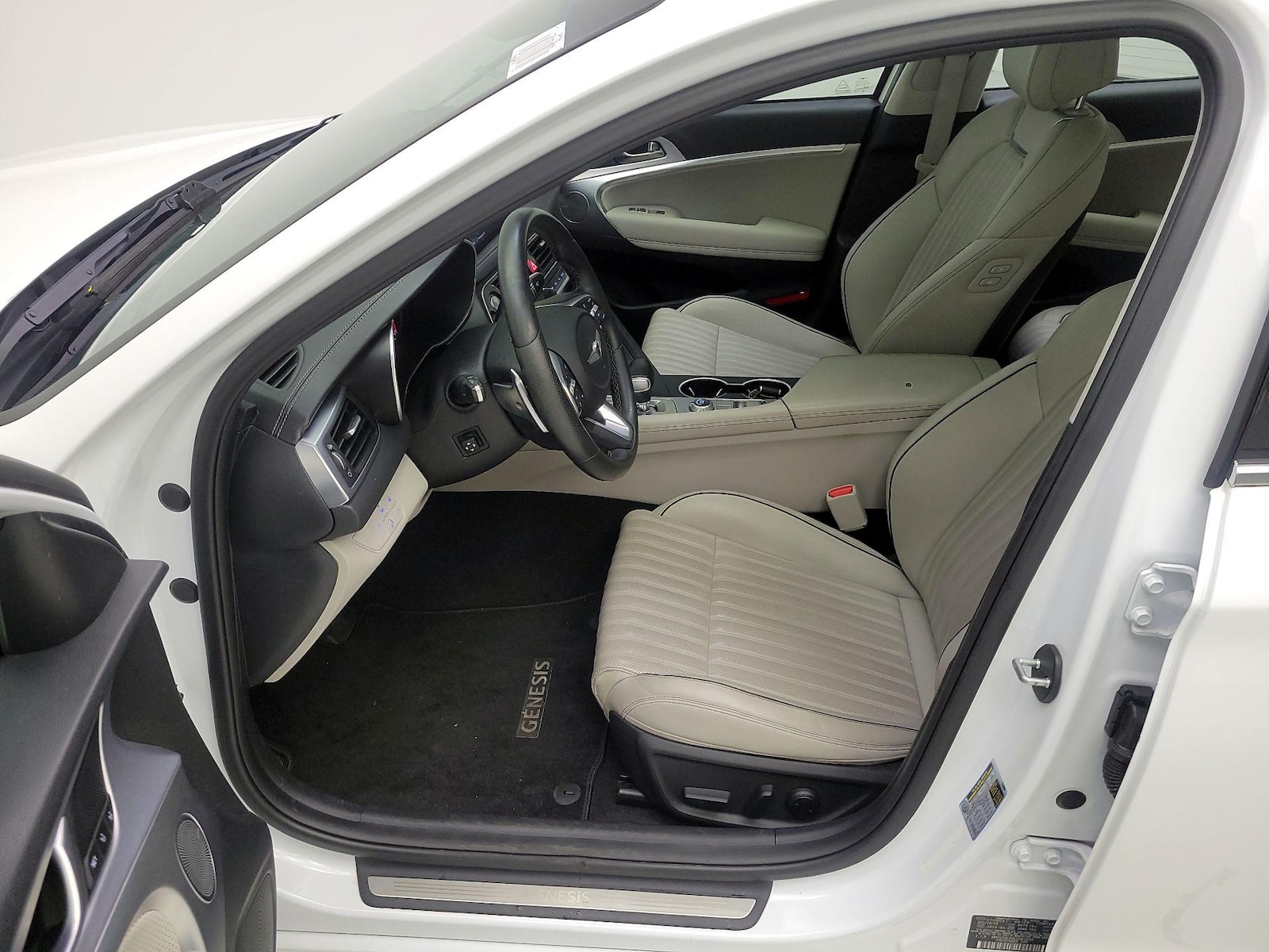 2020 GENESIS G70 Standard - Photo 12