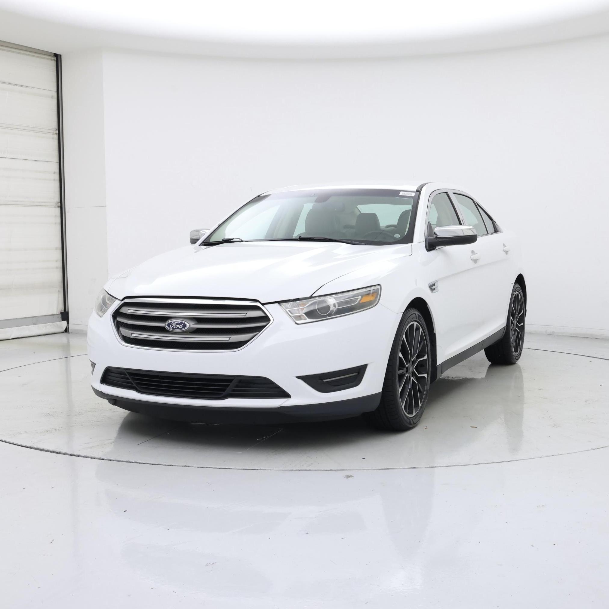 Thumbnail: 2018 Ford Taurus - 4