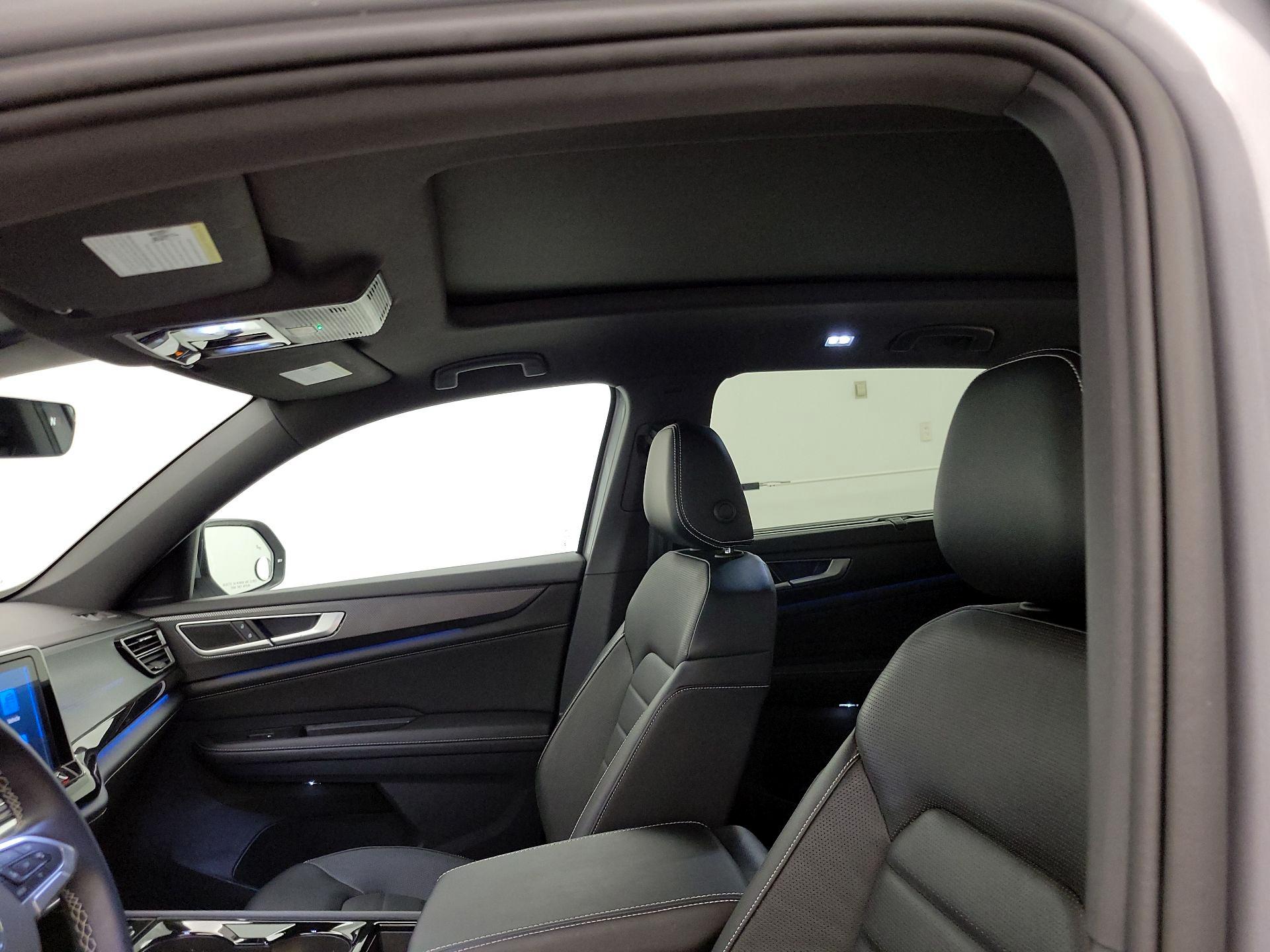 Thumbnail: 2024 Volkswagen Atlas - 20