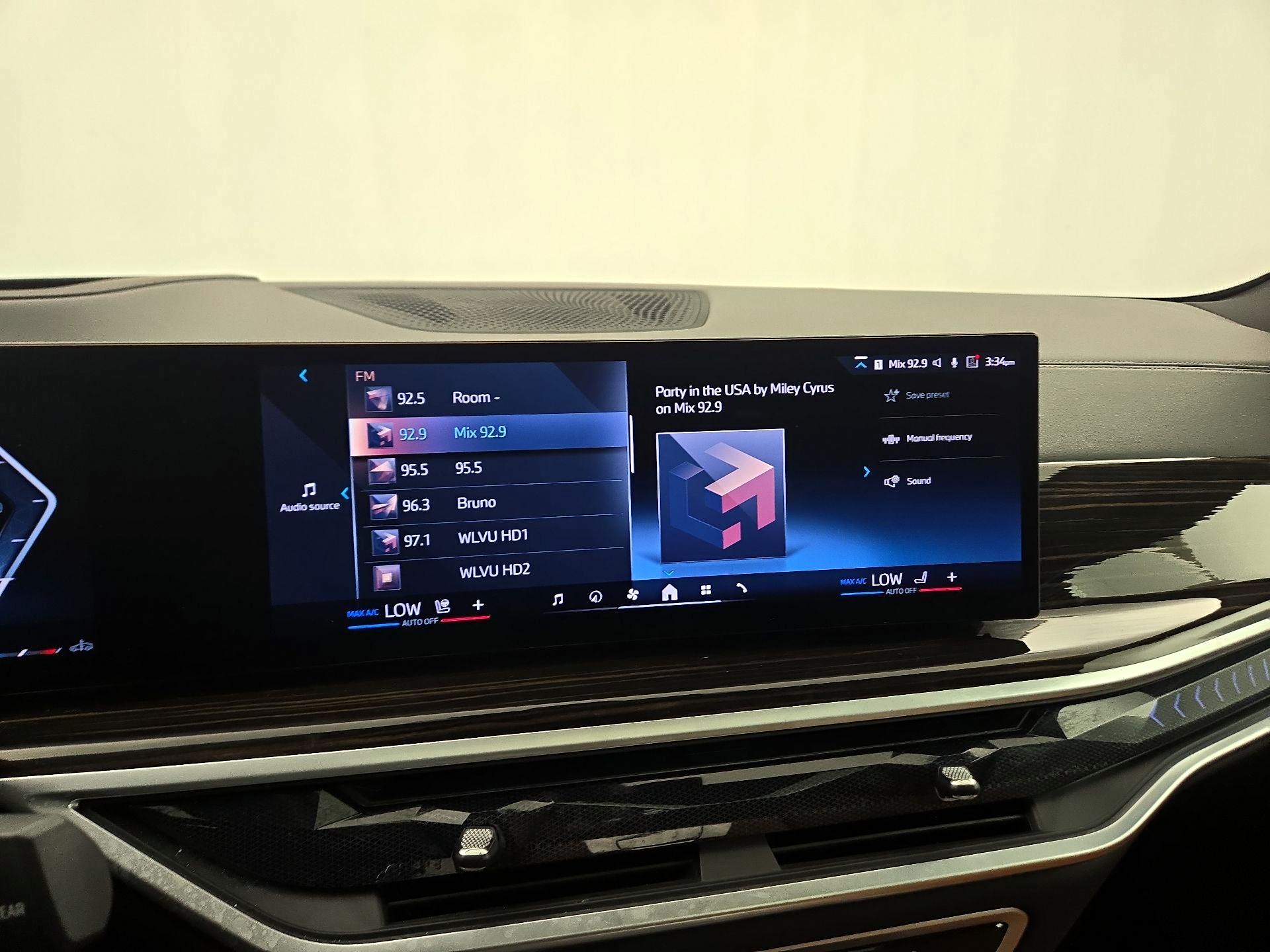 Thumbnail: 2024 BMW X5 - 14