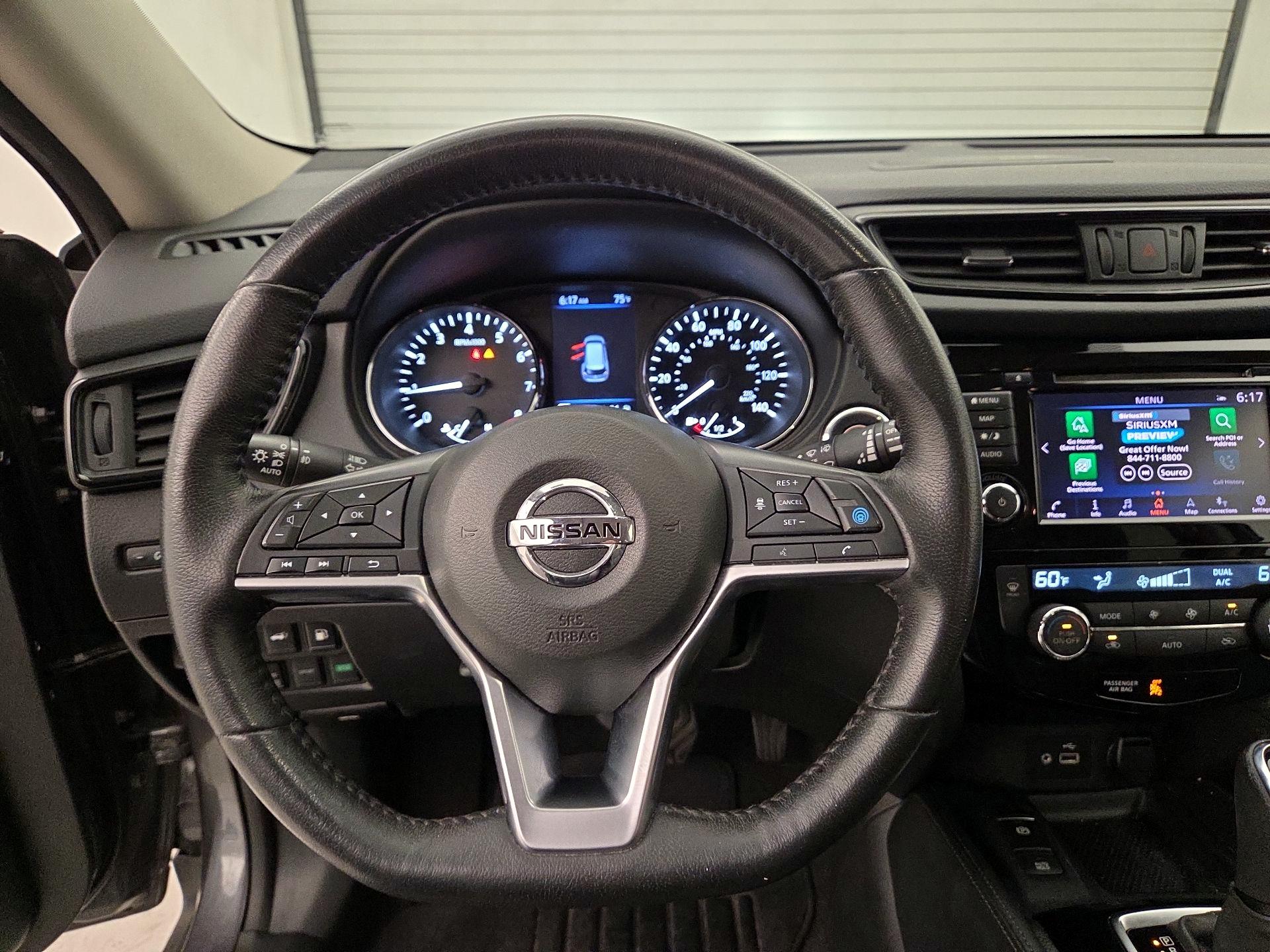 Thumbnail: 2019 Nissan Rogue - 10