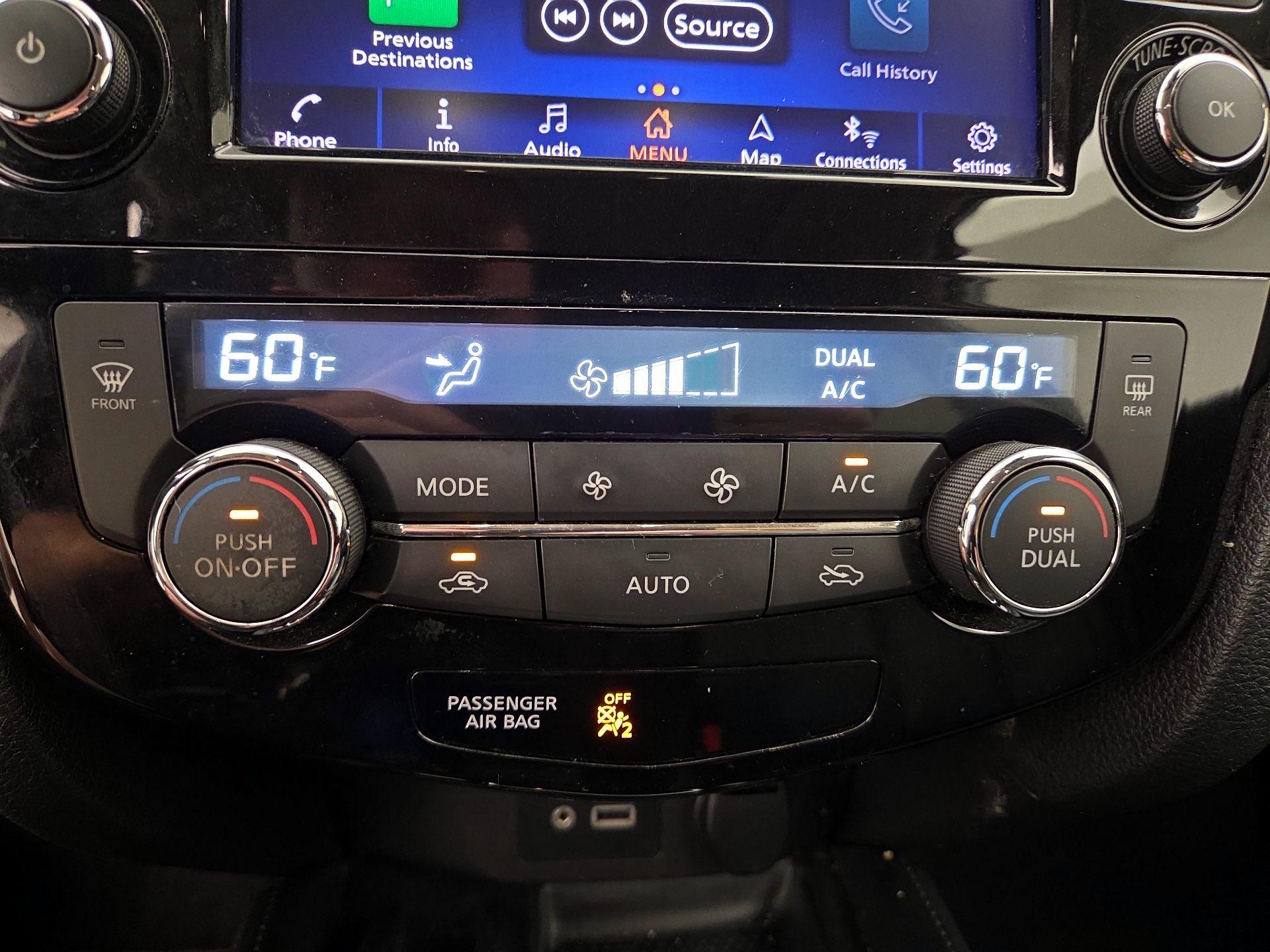 Thumbnail: 2019 Nissan Rogue - 15