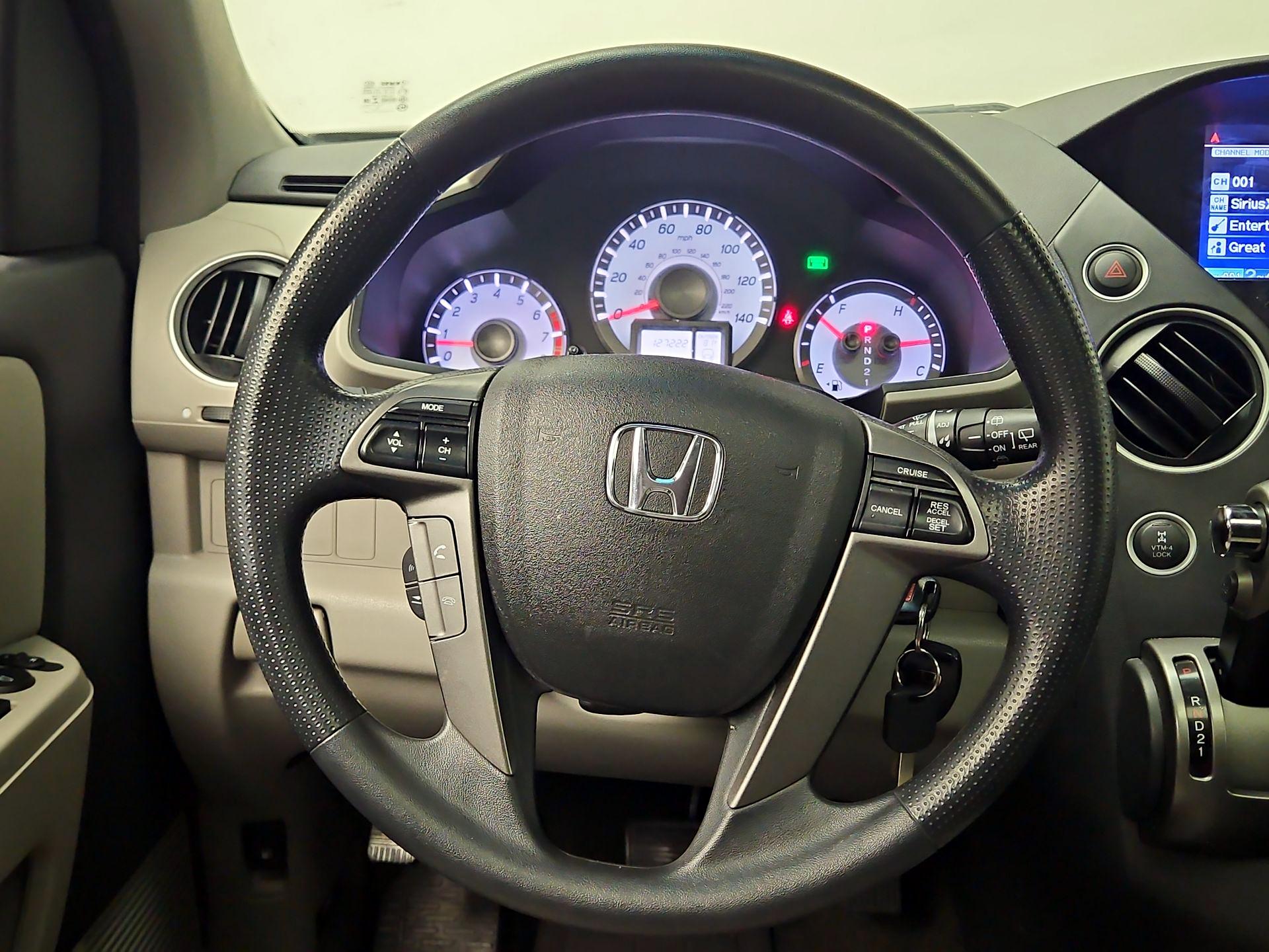 Thumbnail: 2015 Honda Pilot - 10