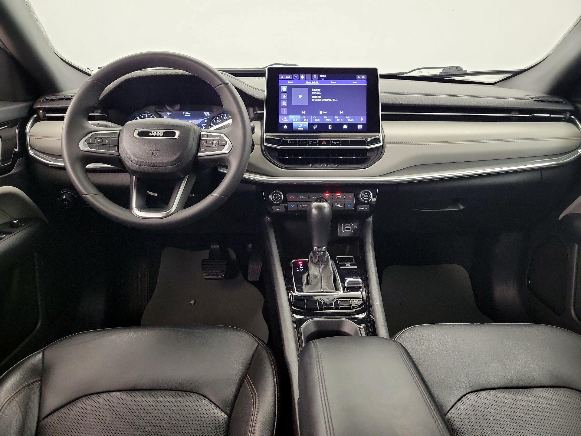 Thumbnail: 2023 Jeep Compass - 9