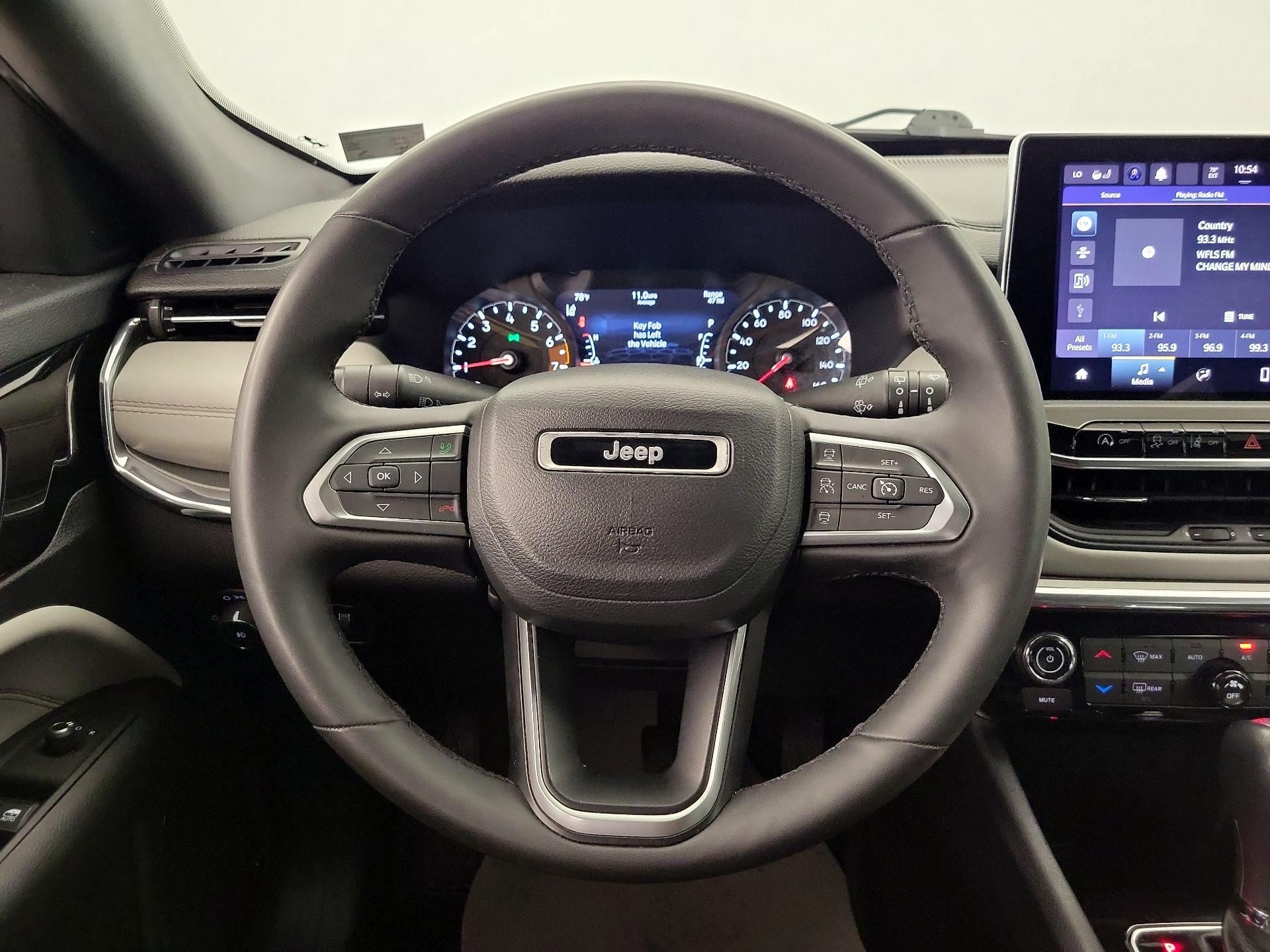 Thumbnail: 2023 Jeep Compass - 10