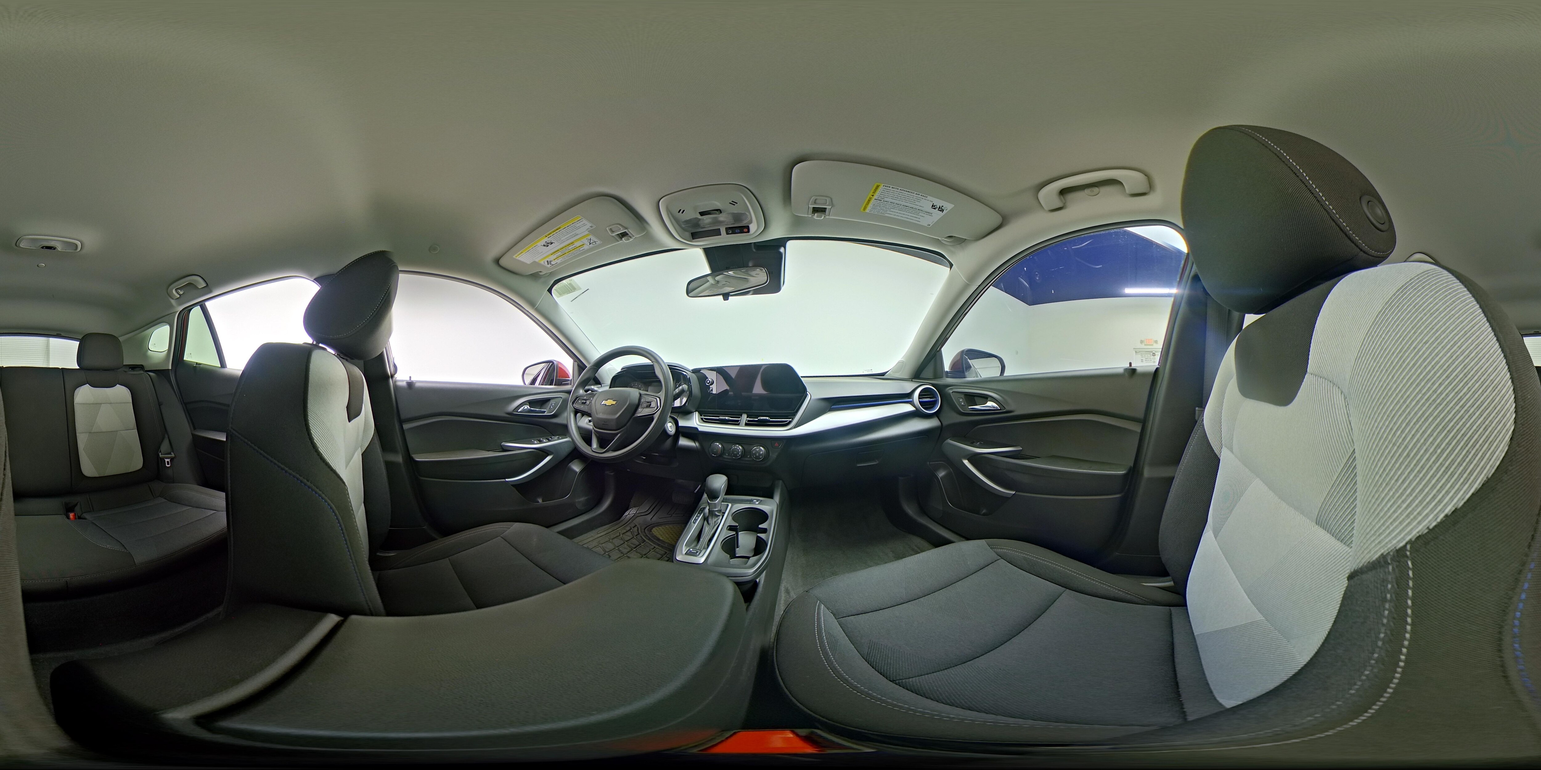 2024 Chevrolet Trax LS - Photo 25