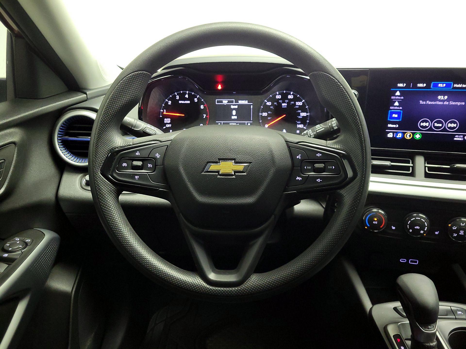 Thumbnail: 2024 Chevrolet Trax - 10