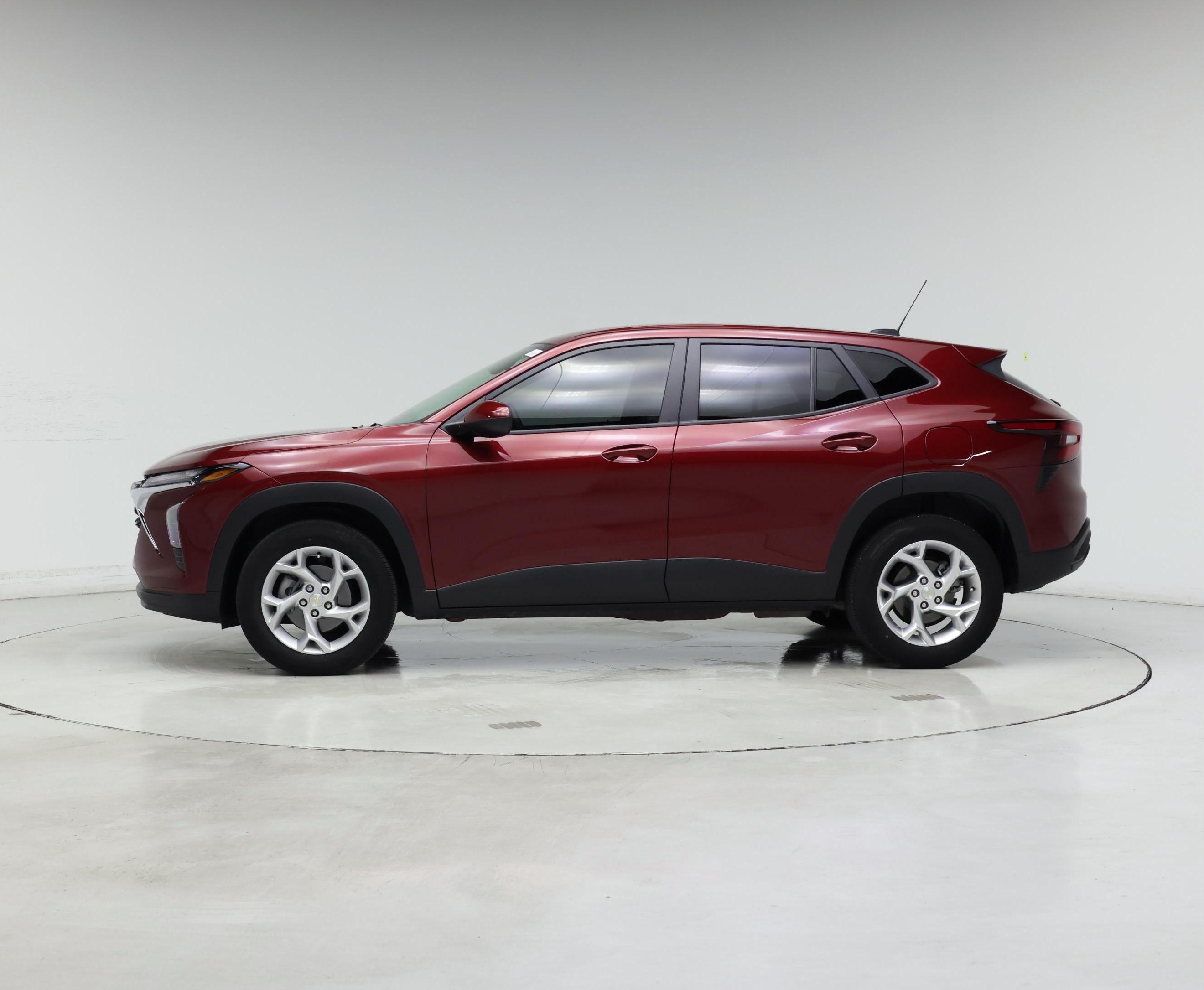 Thumbnail: 2024 Chevrolet Trax - 3