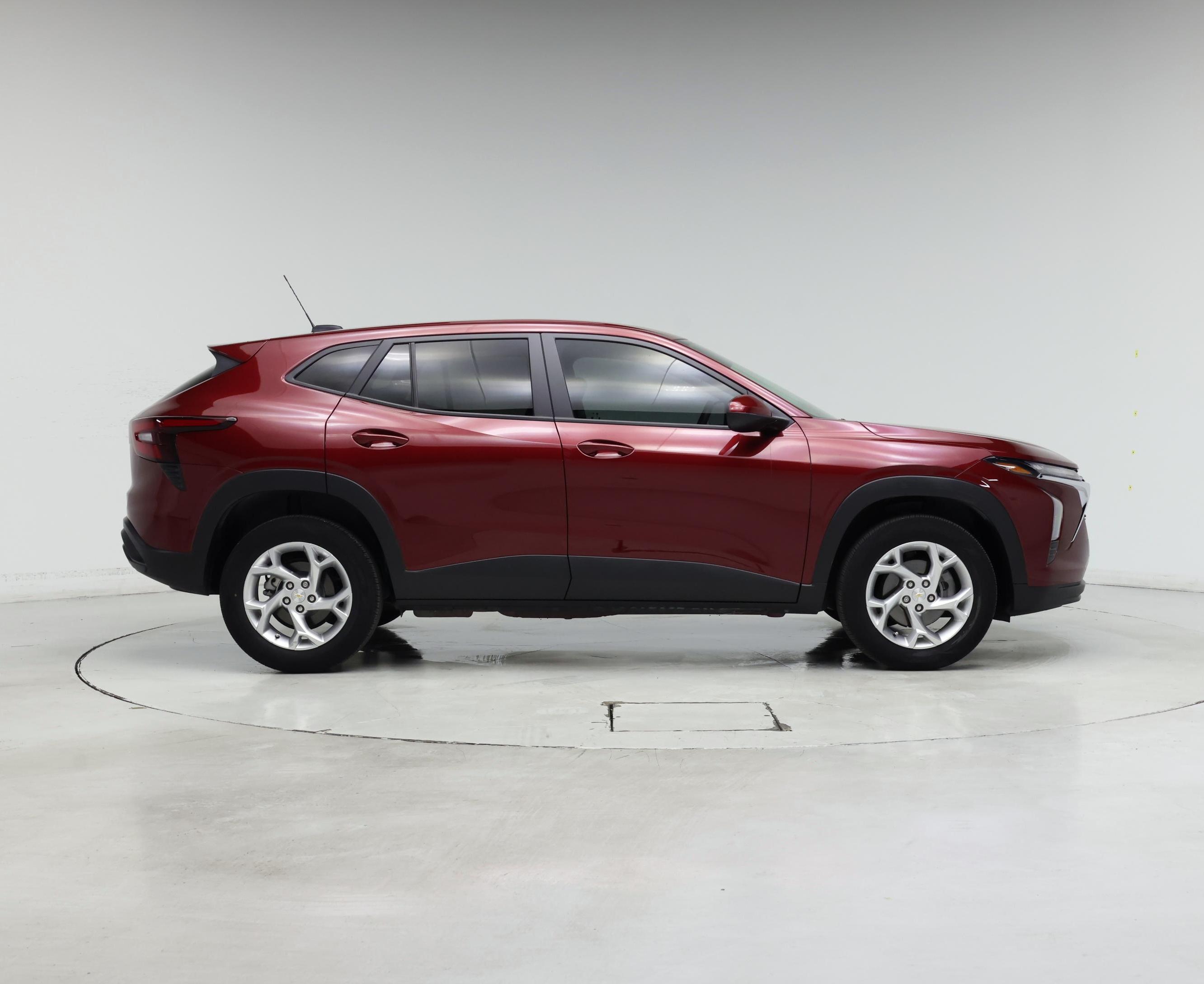 Thumbnail: 2024 Chevrolet Trax - 7