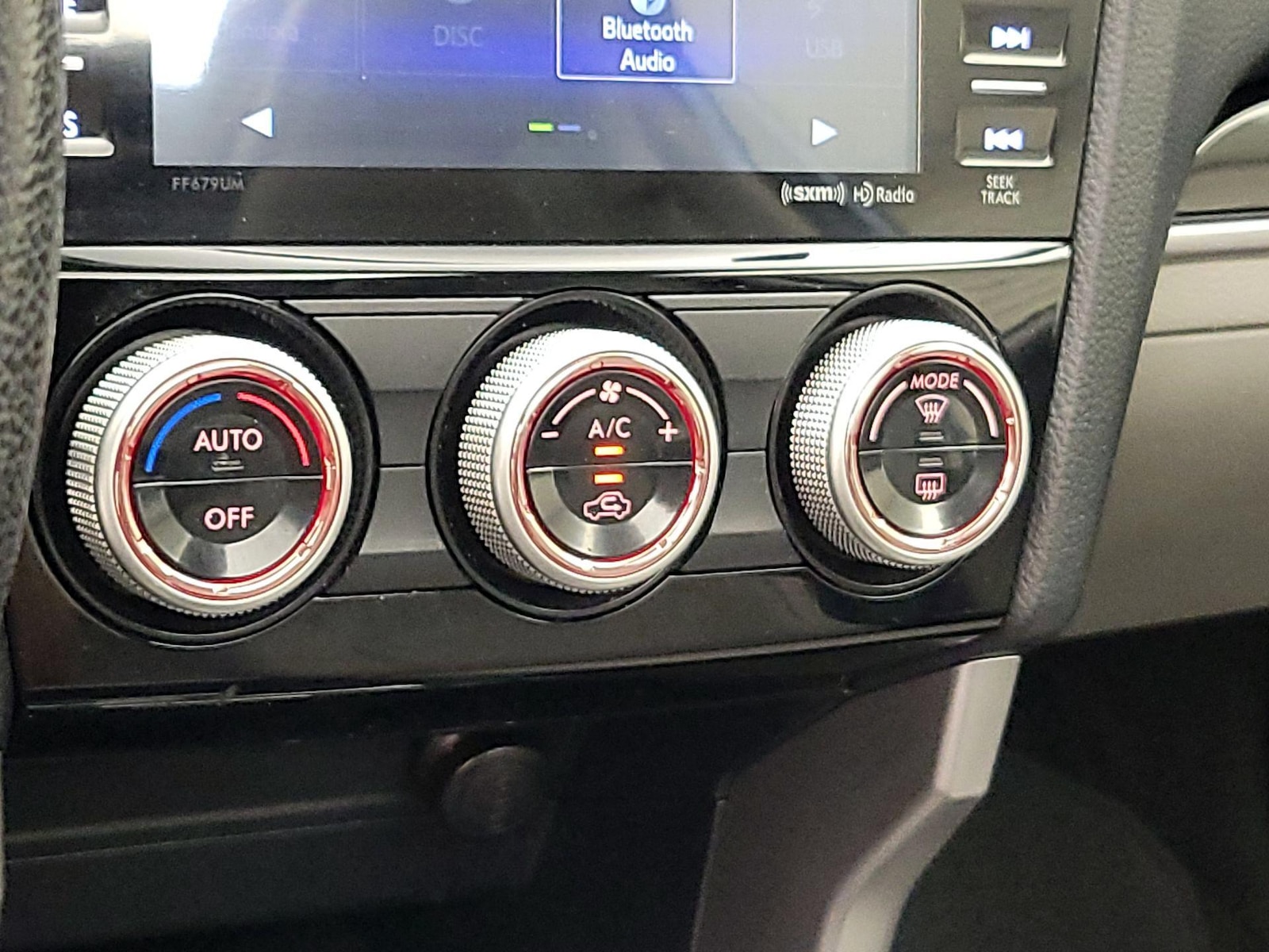 2018 Subaru Forester Limited - Photo 17