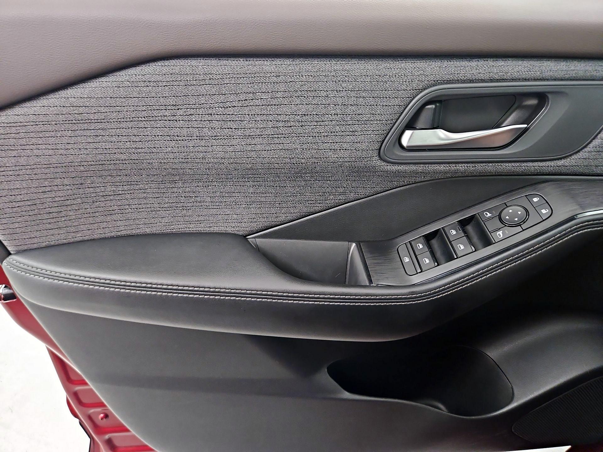 Thumbnail: 2021 Nissan Rogue - 12