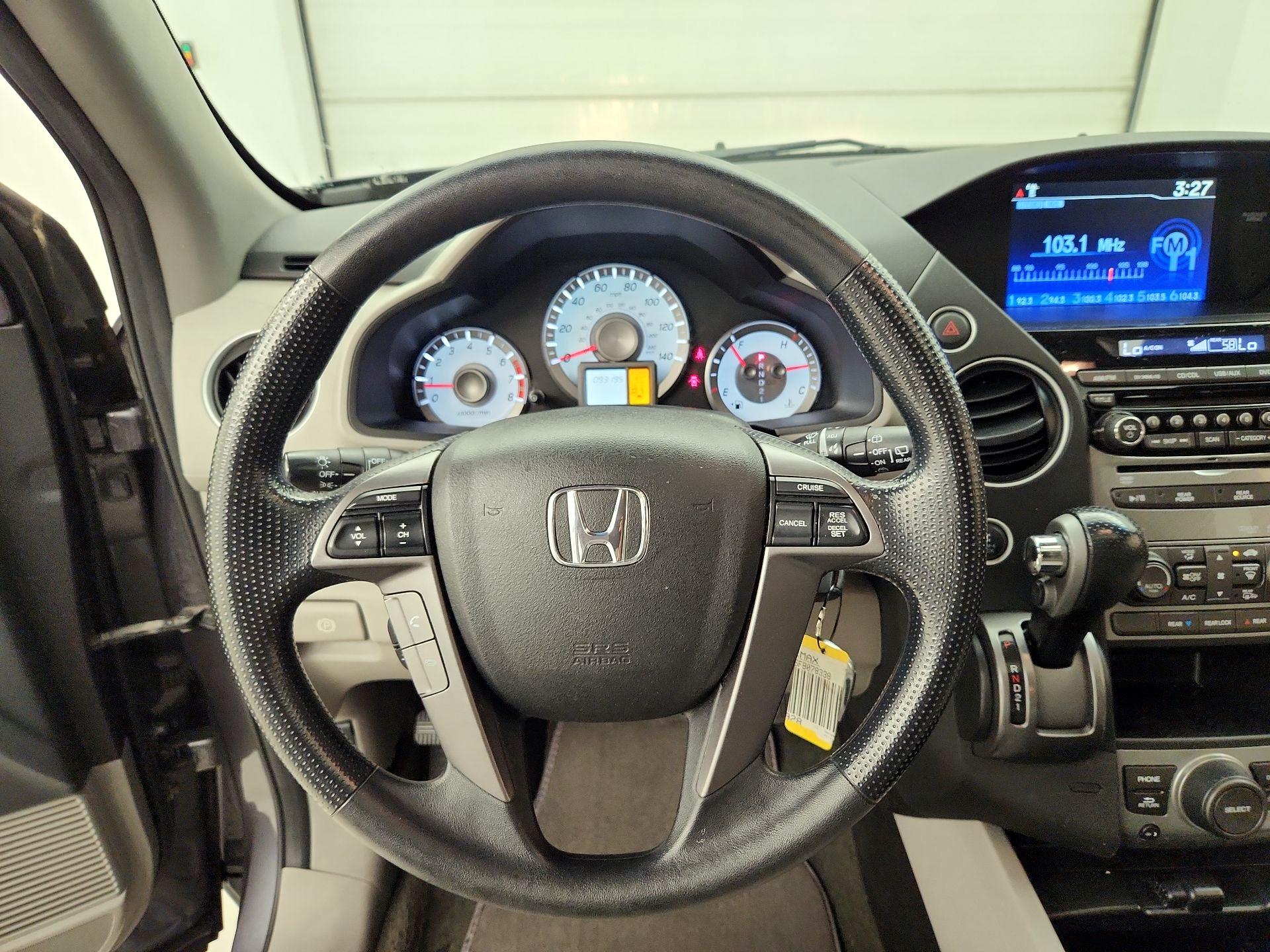 Thumbnail: 2015 Honda Pilot - 10