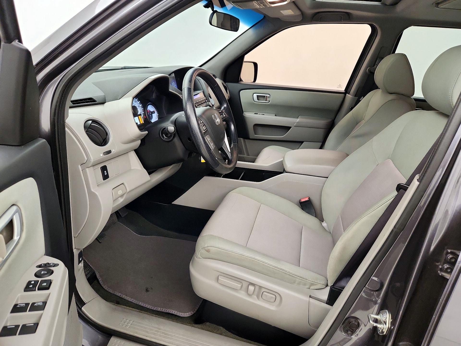 Thumbnail: 2015 Honda Pilot - 11