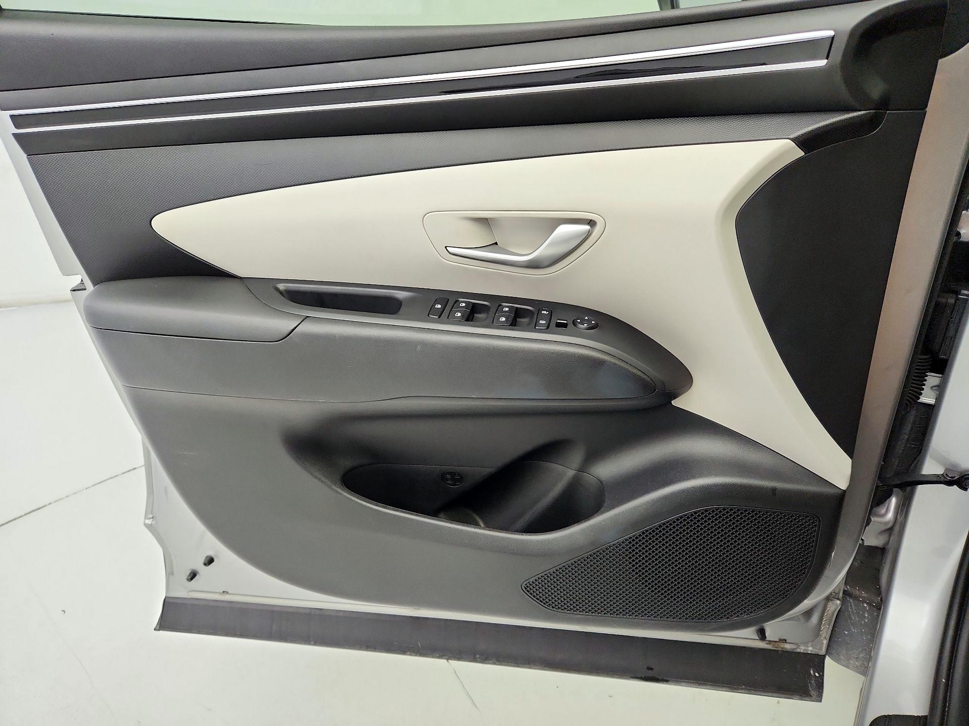 Thumbnail: 2022 Hyundai Tucson - 12