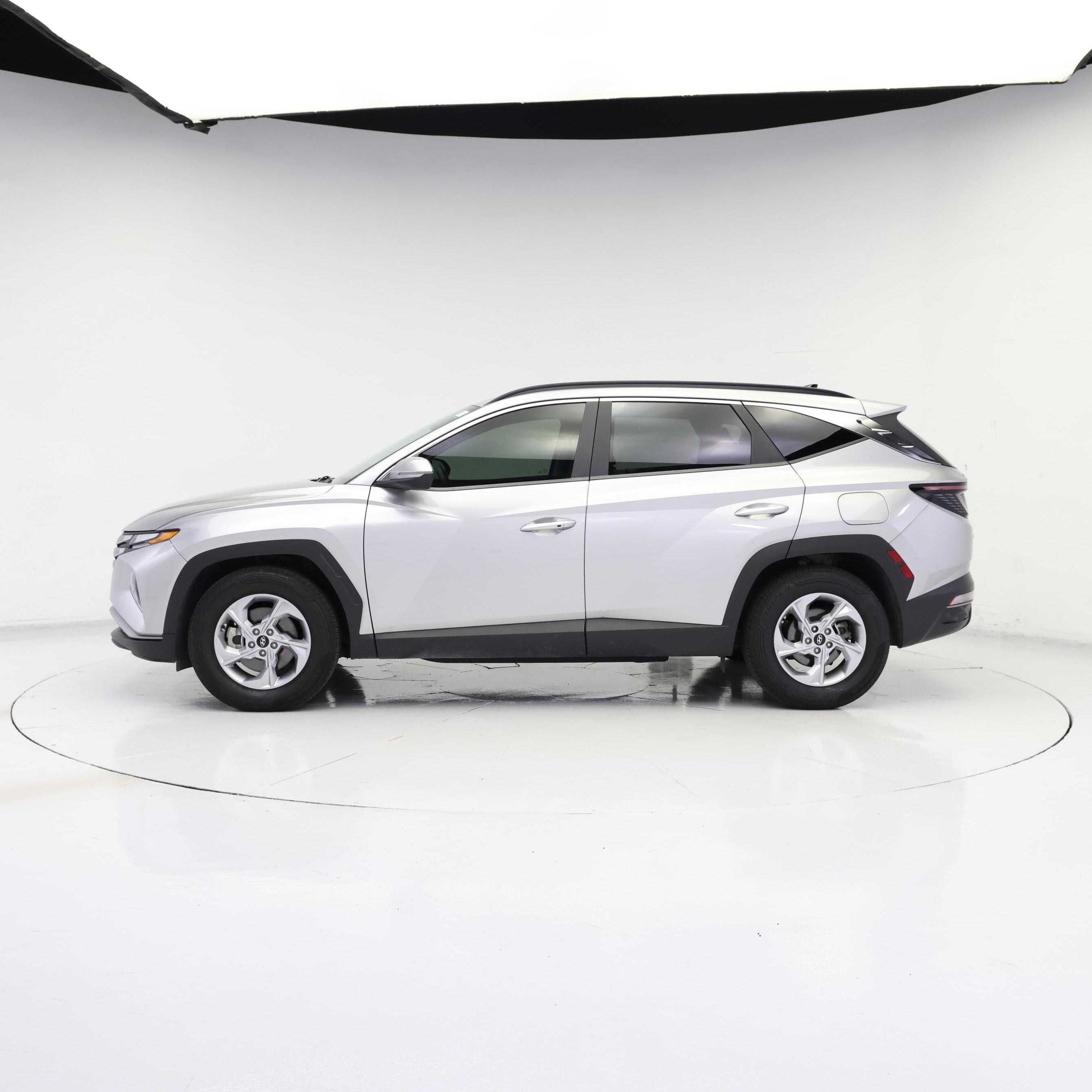 Thumbnail: 2022 Hyundai Tucson - 3