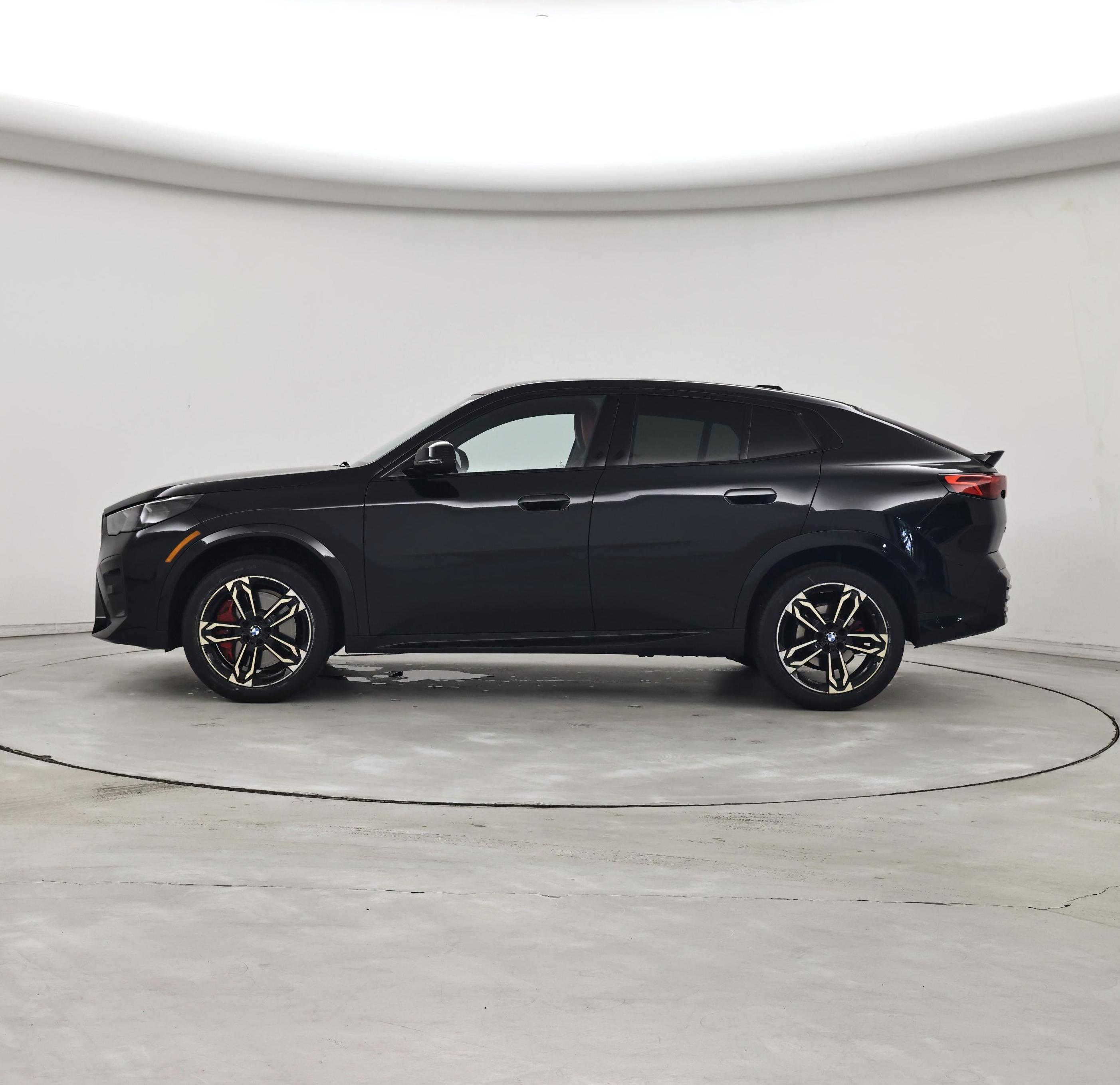 Thumbnail: 2025 BMW X2 - 3