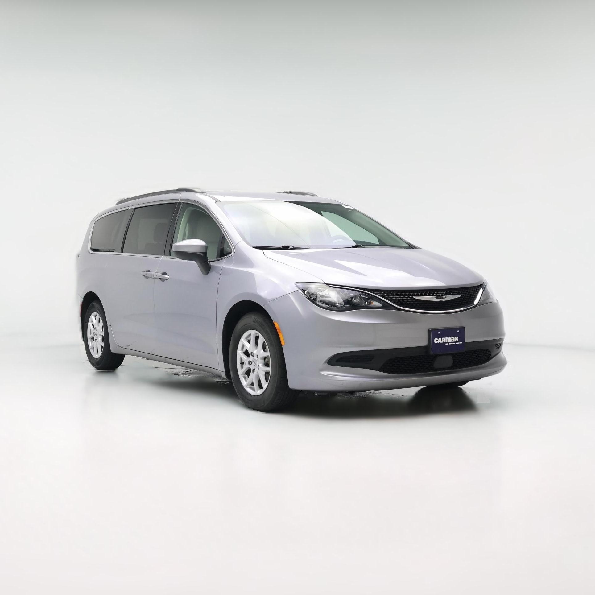 Thumbnail: 2021 Chrysler Voyager - 1