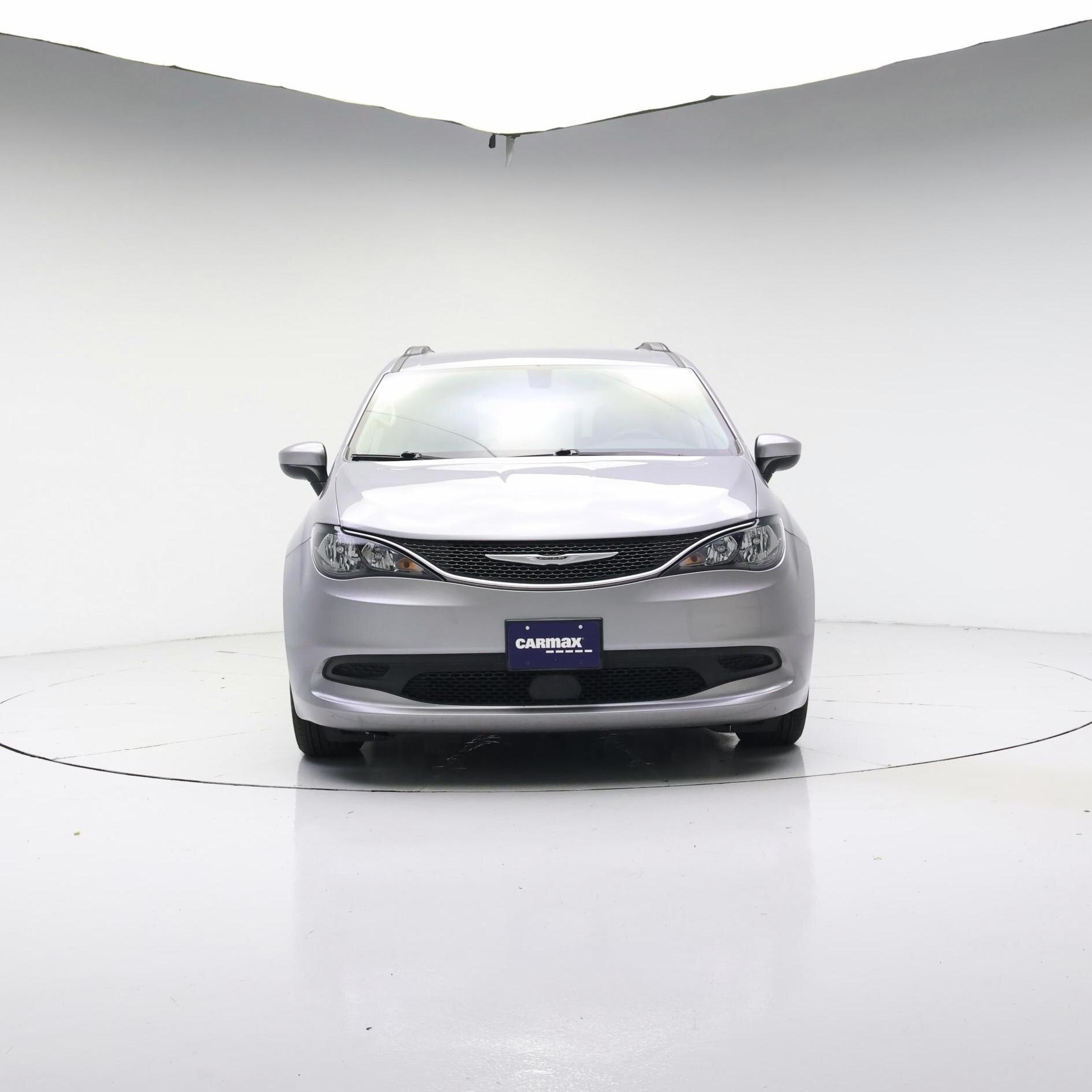 Thumbnail: 2021 Chrysler Voyager - 5