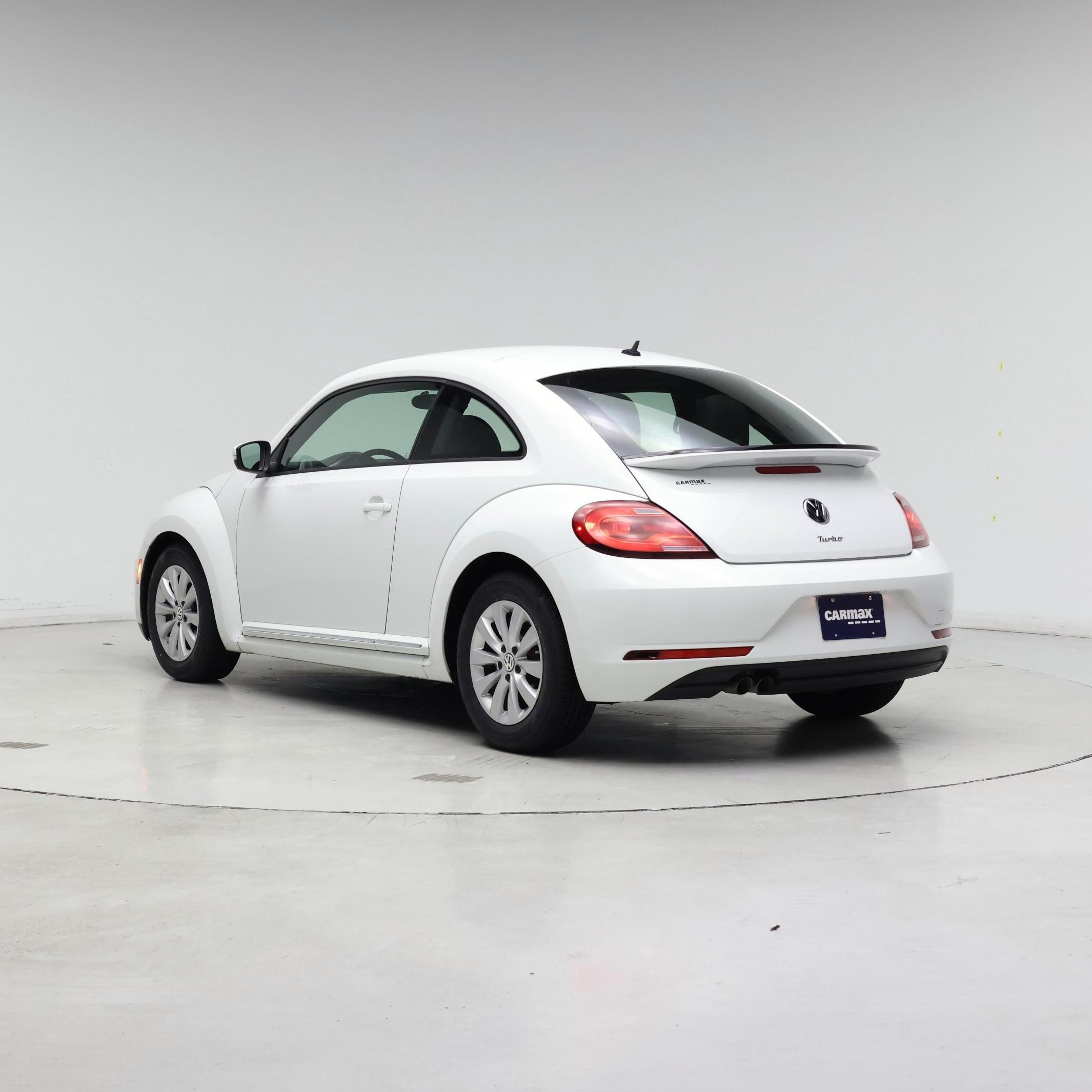 Thumbnail: 2019 Volkswagen Beetle - 2