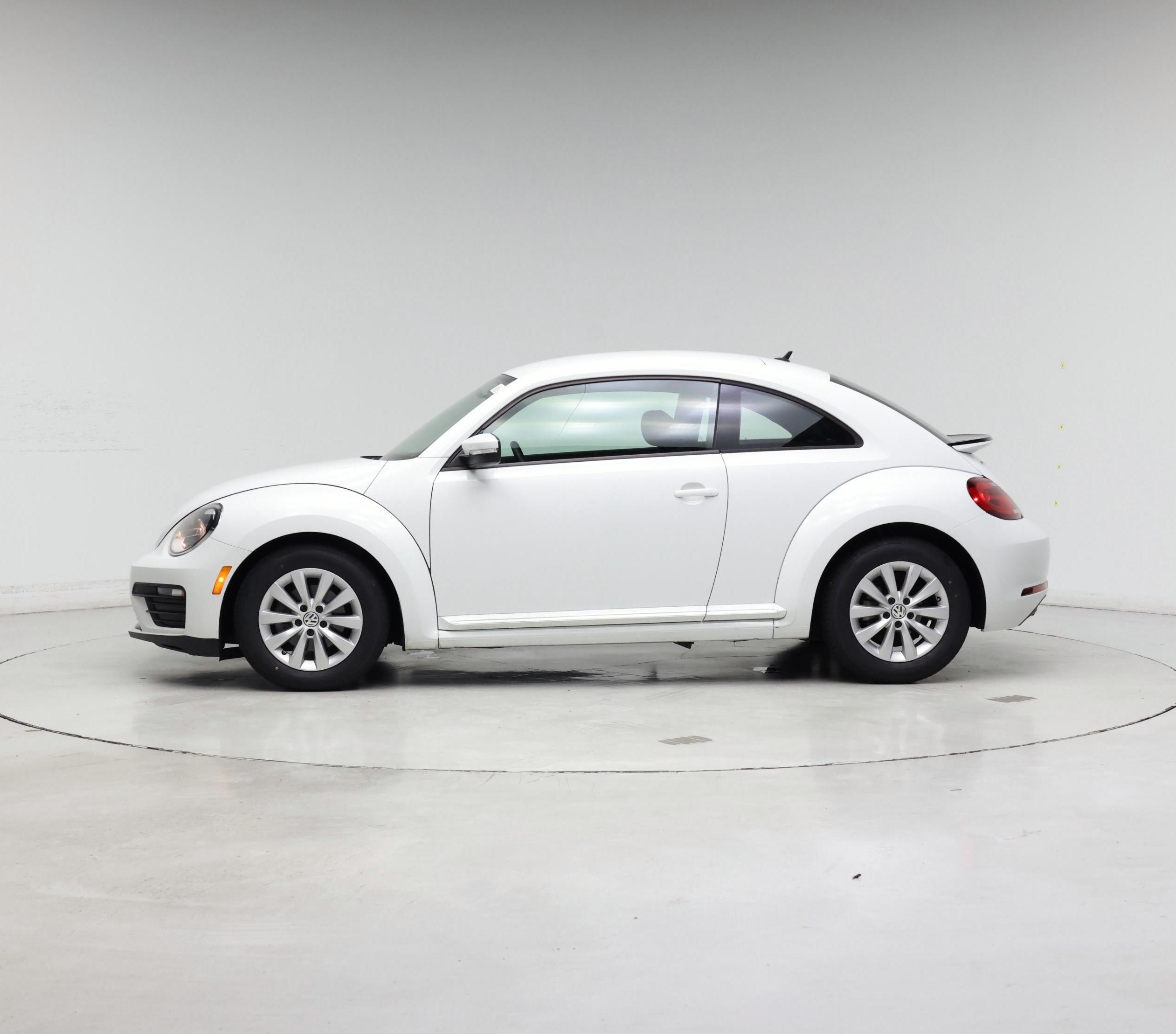 Thumbnail: 2019 Volkswagen Beetle - 3