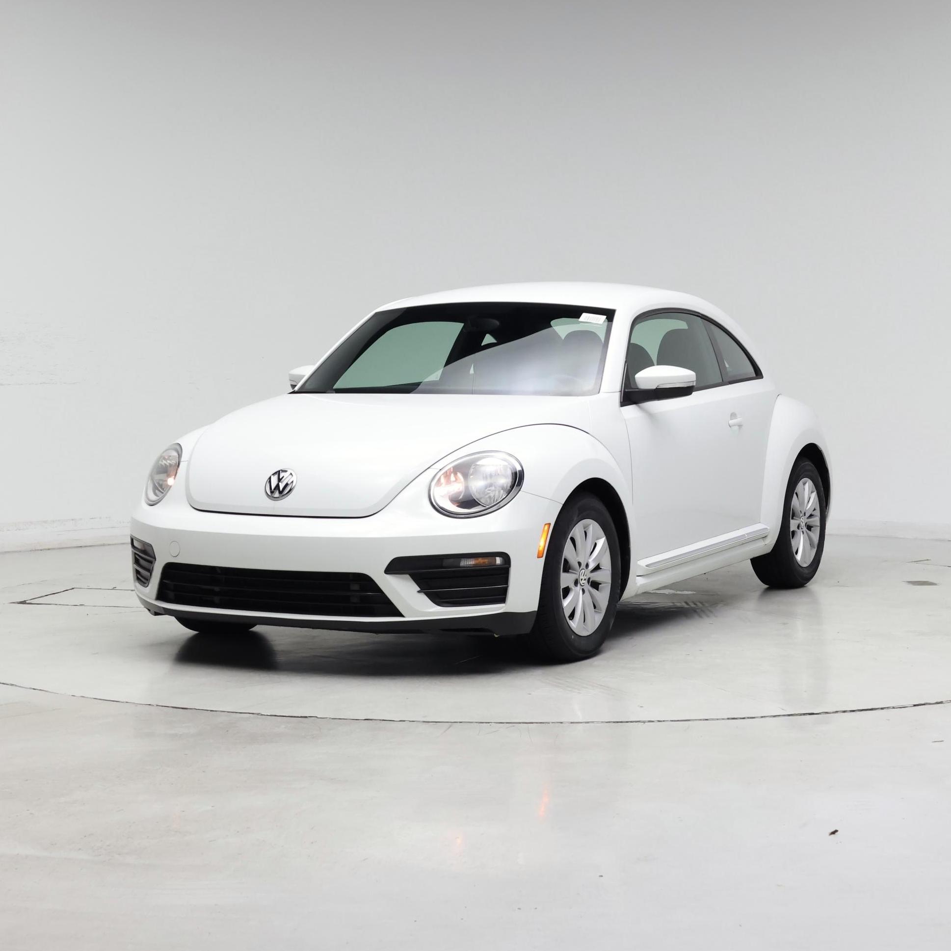 Thumbnail: 2019 Volkswagen Beetle - 4